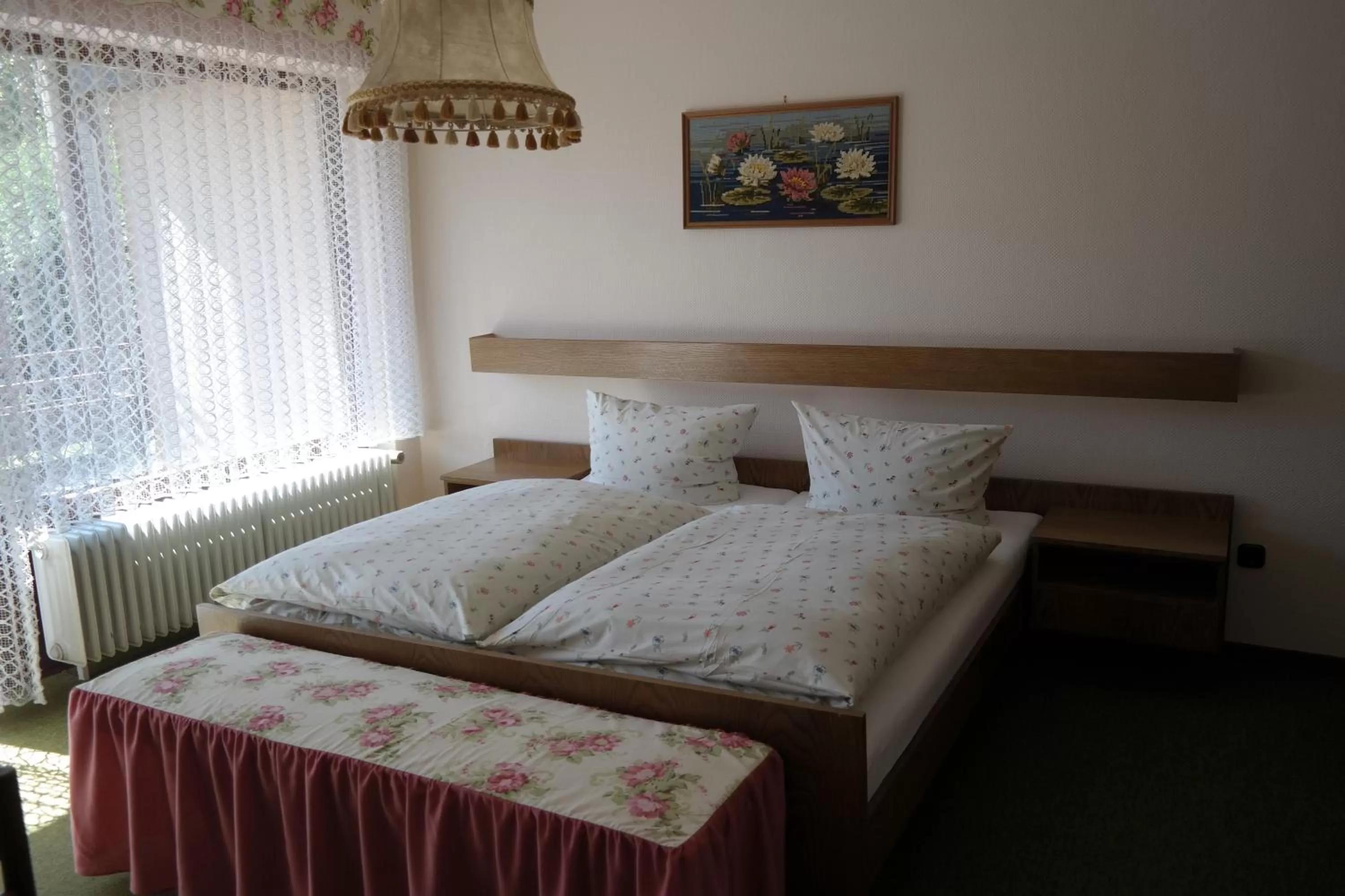 Bed in Herzog's Ulsterbrücke Garni Hotel