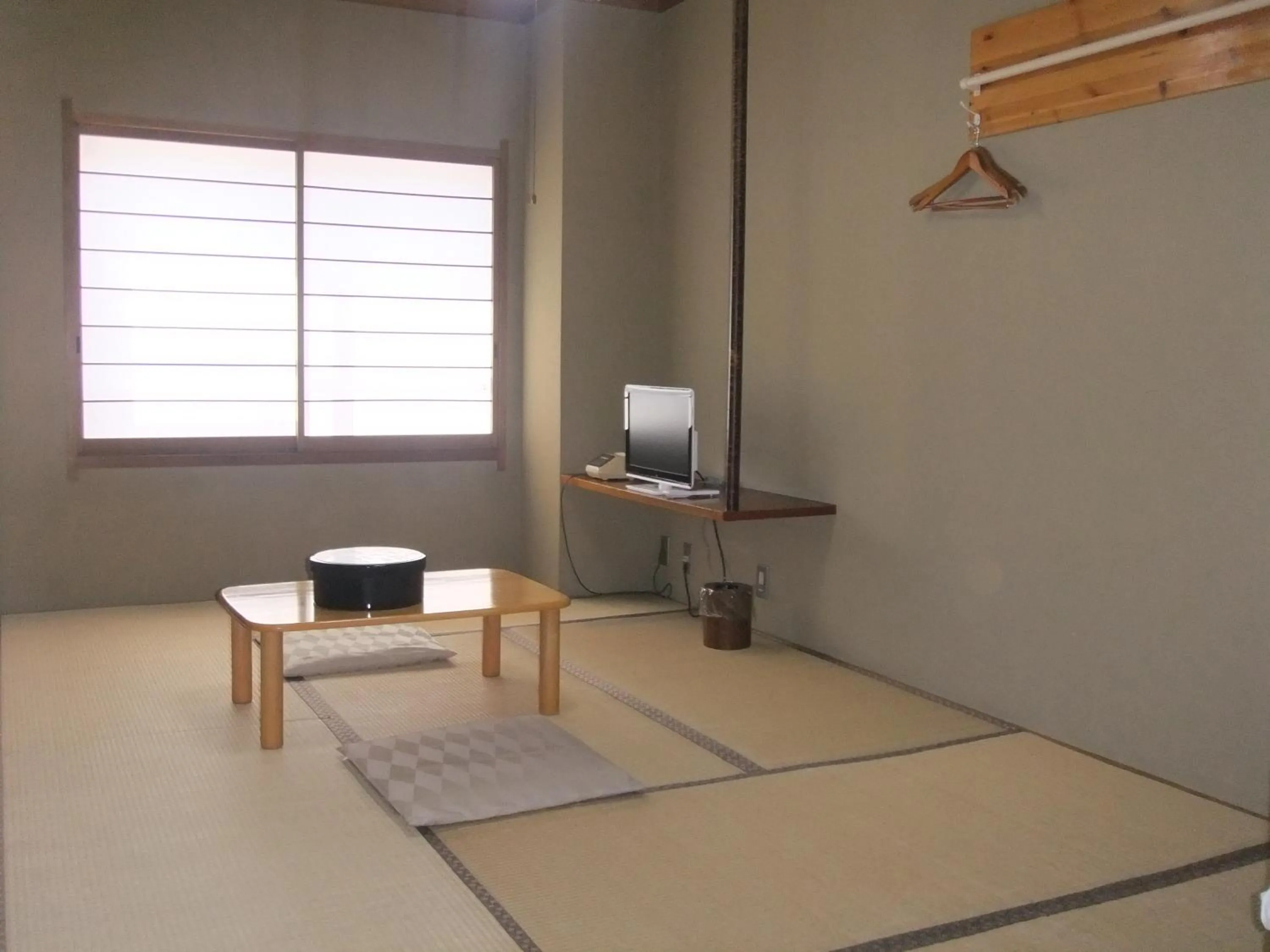 Photo of the whole room in Kawaguchiko Station Inn
