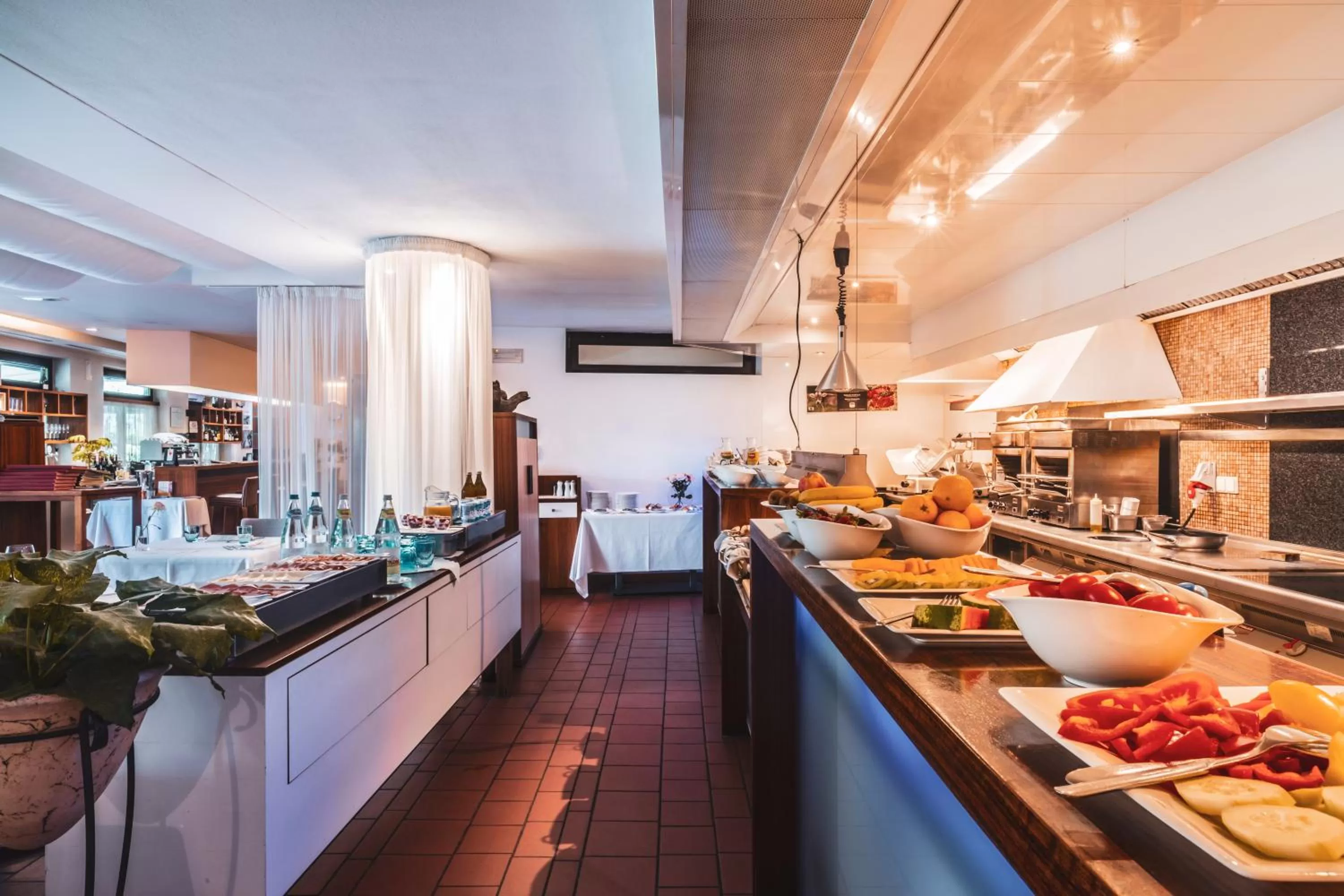 Restaurant/places to eat in Hidalgo Suites