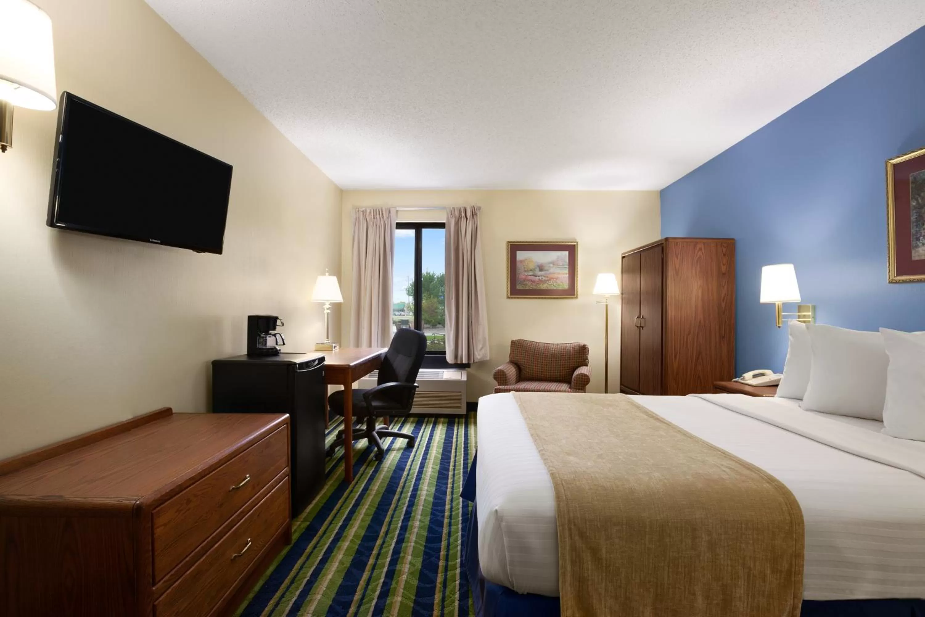 Day in Days Inn by Wyndham Fargo - West Acres