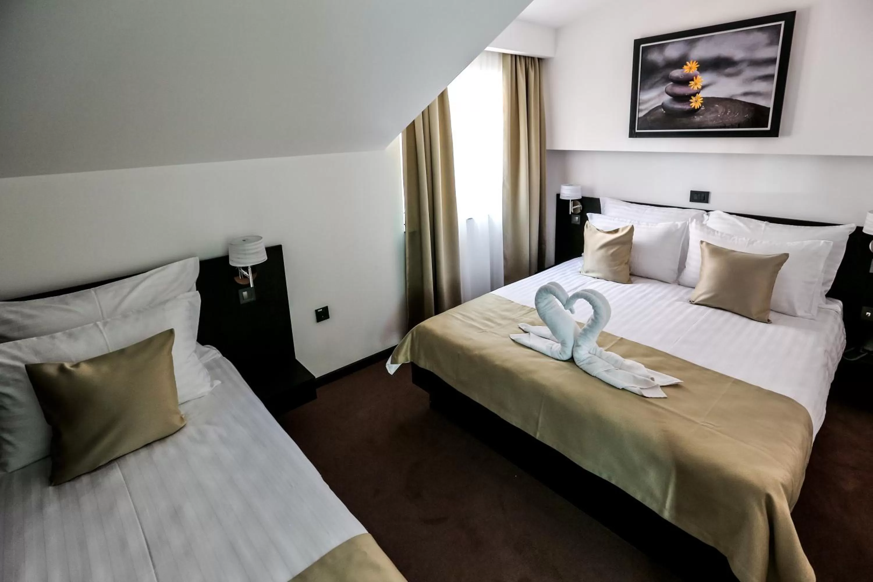 Bedroom, Bed in Garni Hotel Zen free parking