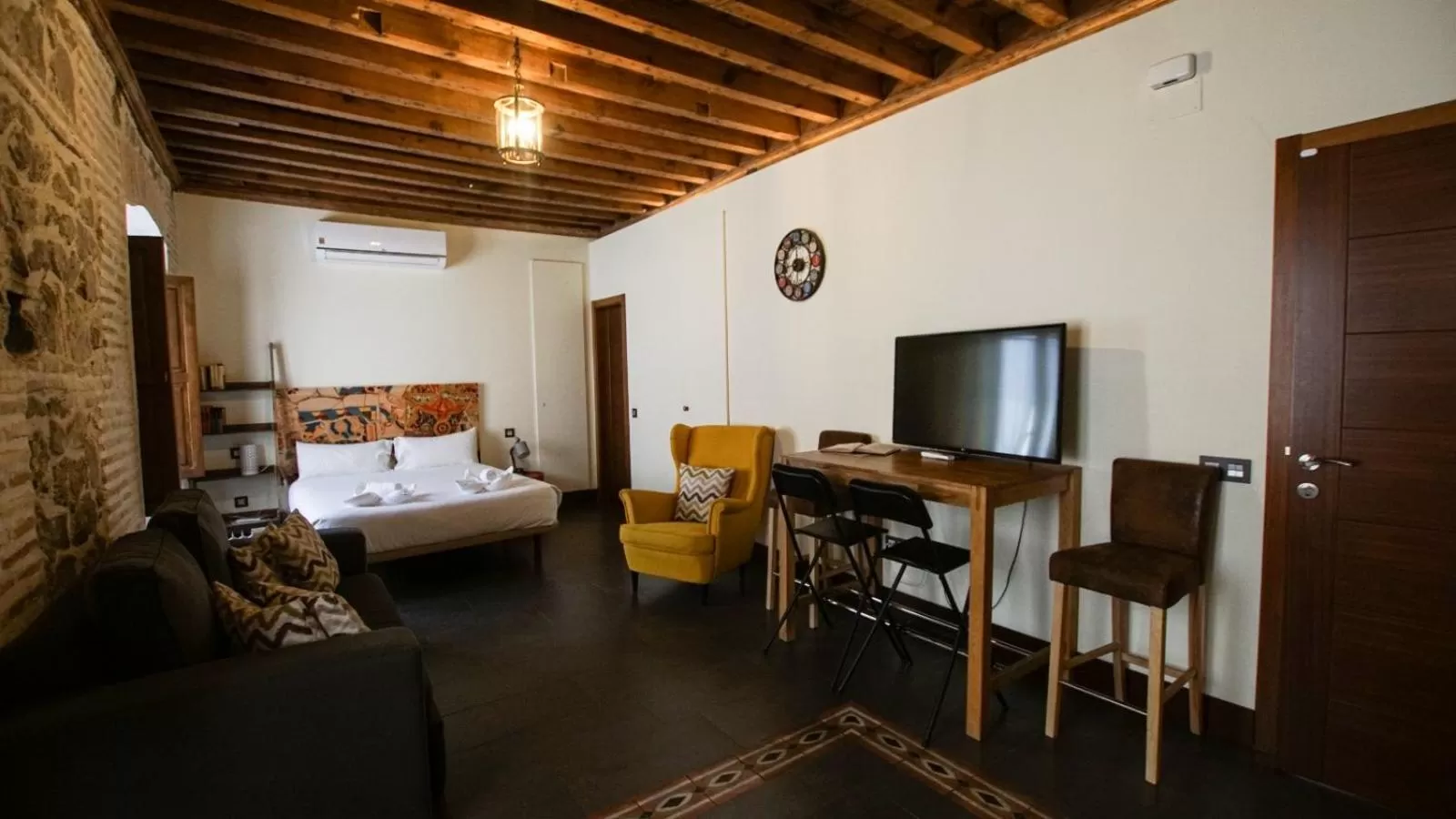 Dining area, Bed in Tiempo de Toledo