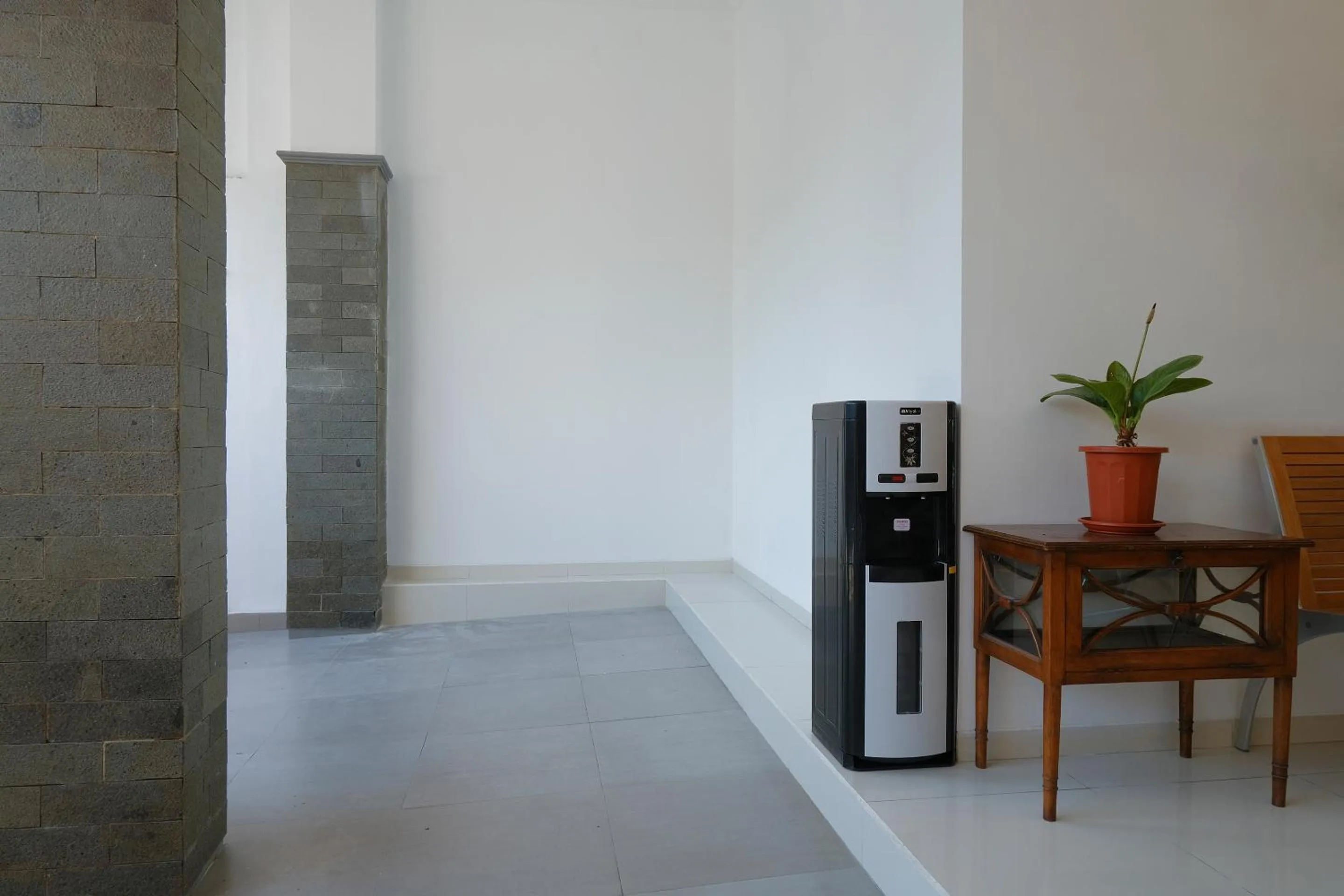 Area and facilities in RedDoorz Syariah near Taman Pelangi Jogja 2