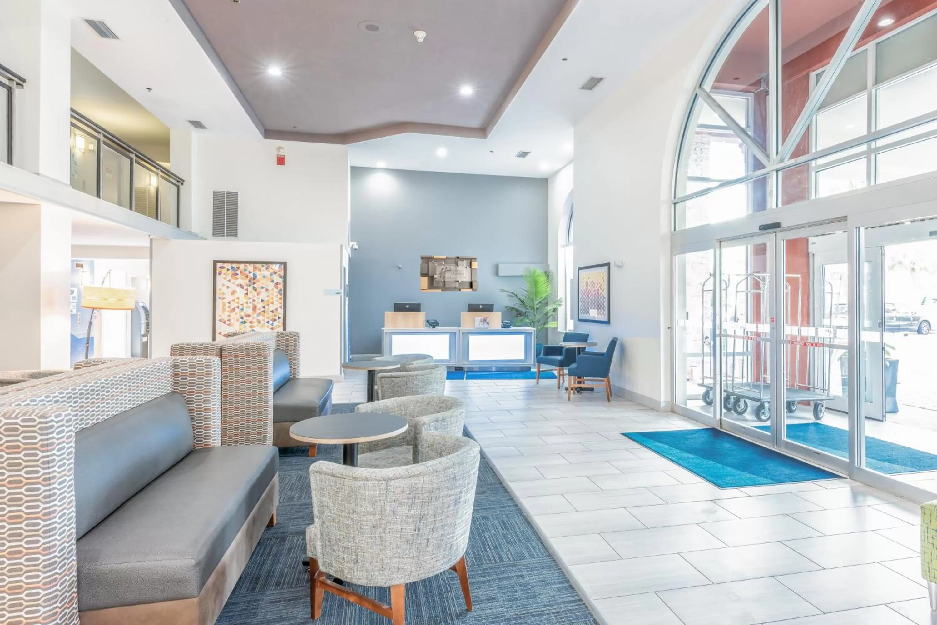 Property building in Holiday Inn Express Hotel & Suites Bradenton West by IHG