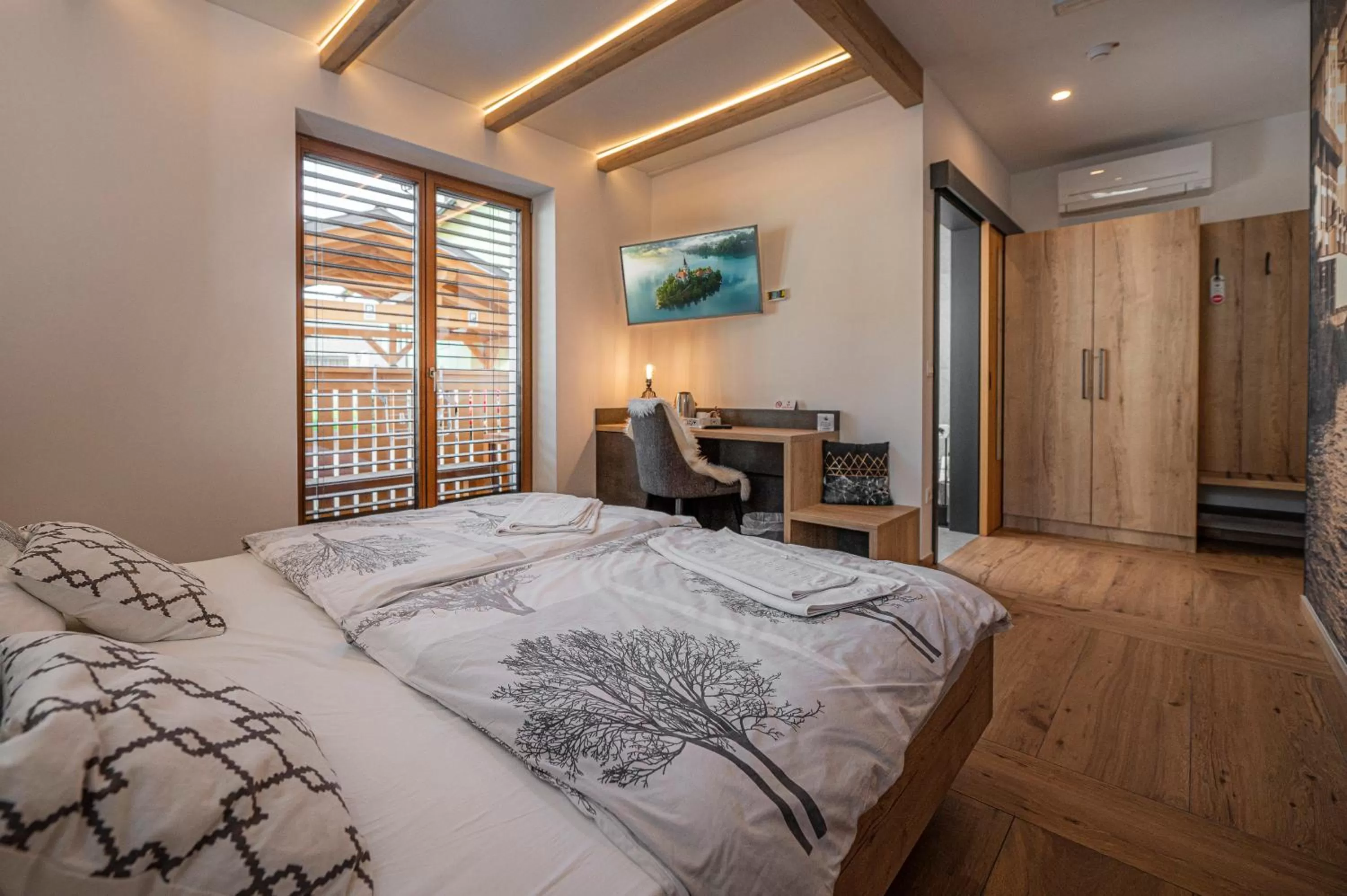 Bedroom, Bed in Veldes B&B