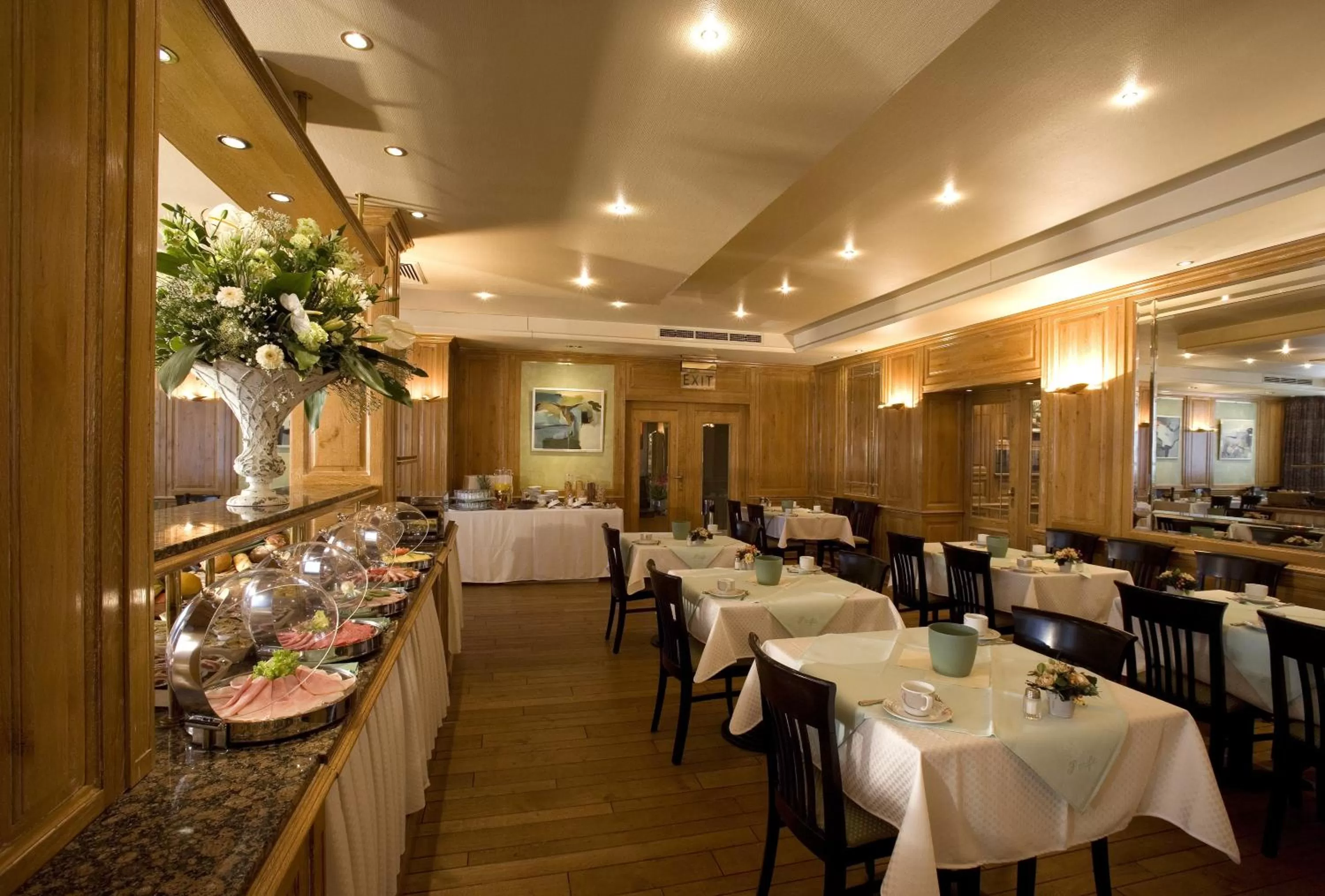 Buffet breakfast in Hotel Pacific