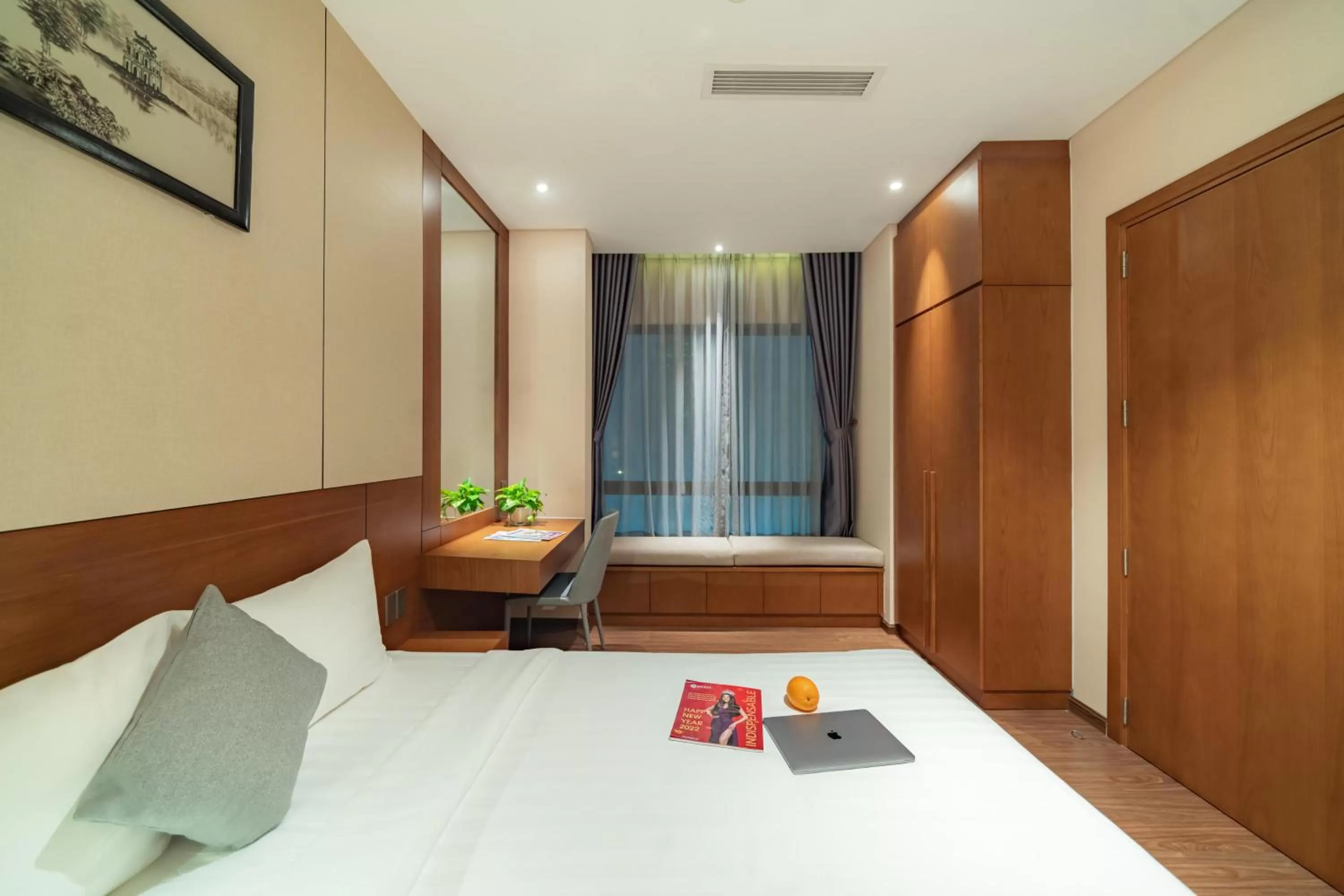 Bedroom, Bed in DHTS Business Hotel & Apartment