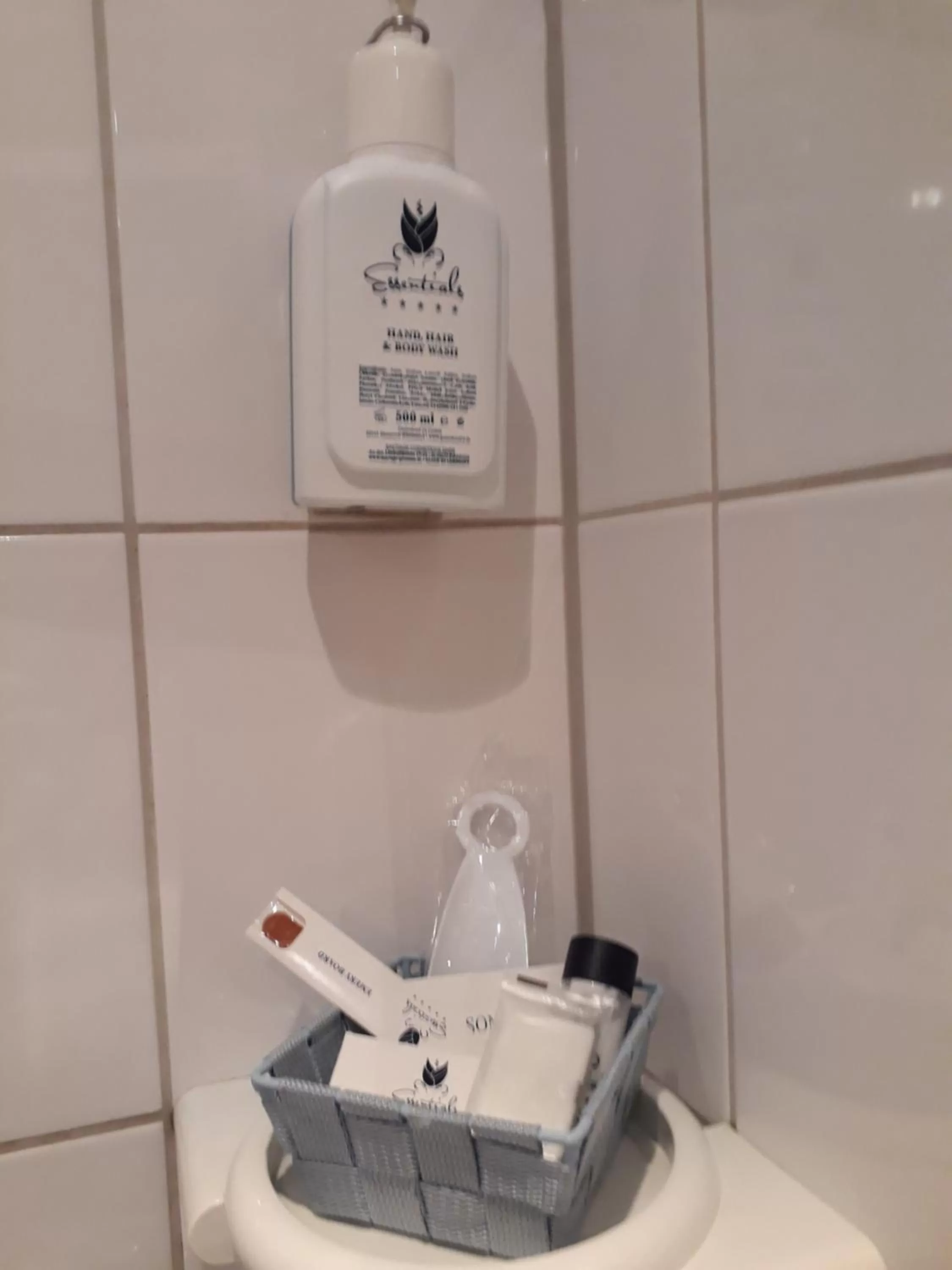 Shower in Hotel Sonnenhof