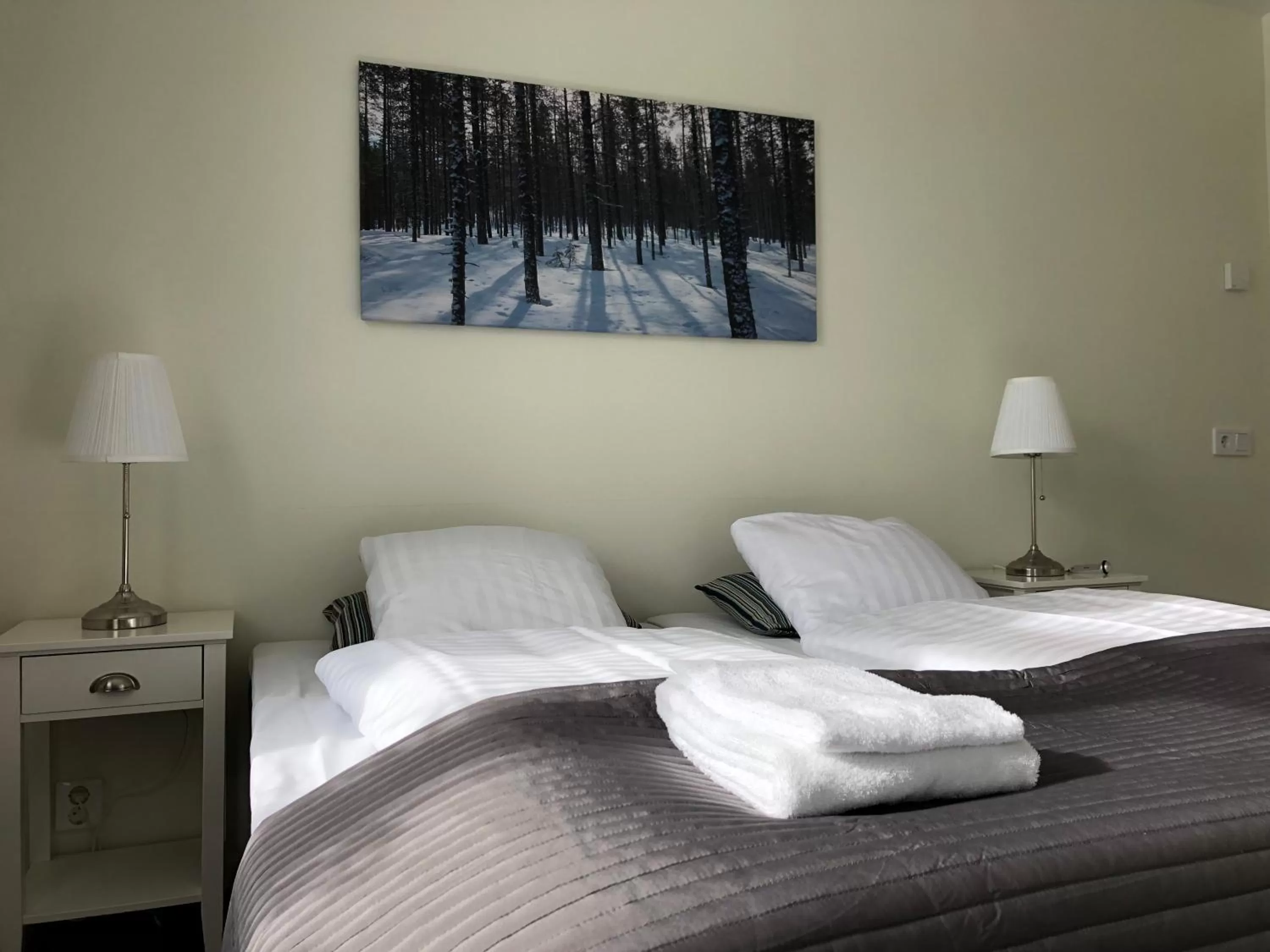 Decorative detail, Bed in Hedenstugan B&B Hotel