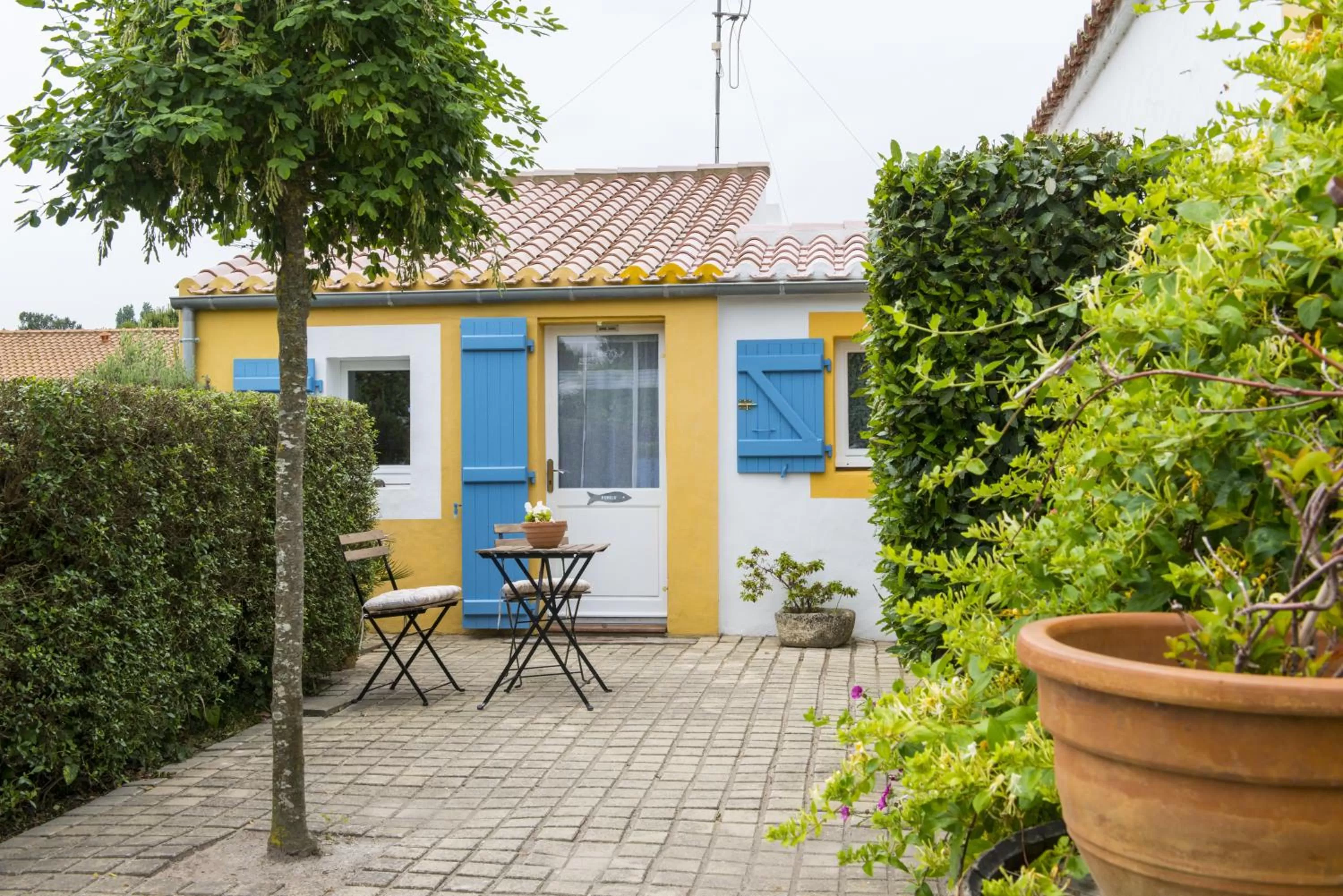 Quadruple Room in Les Yeux Bleus Bed & Breakfast