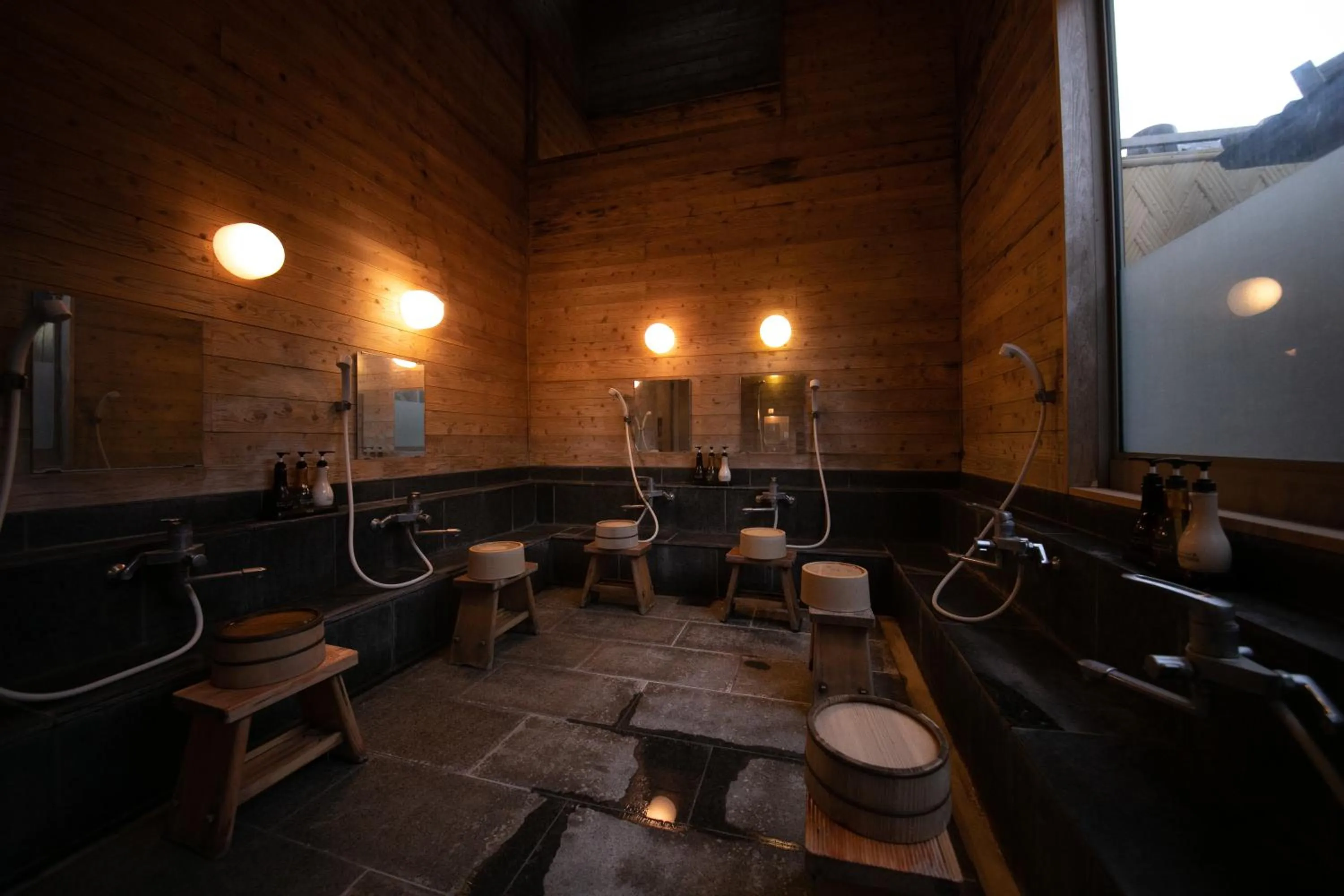 Public Bath in Oyado Ichizen