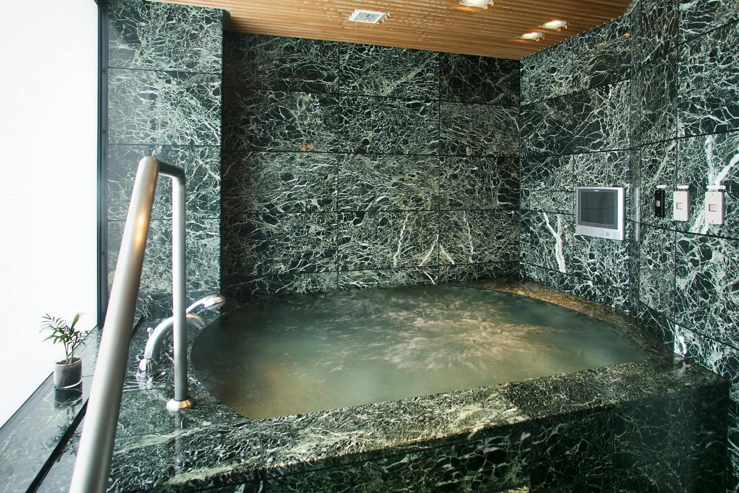 Spa and wellness centre/facilities in Honjin Hiranoya Kachoan