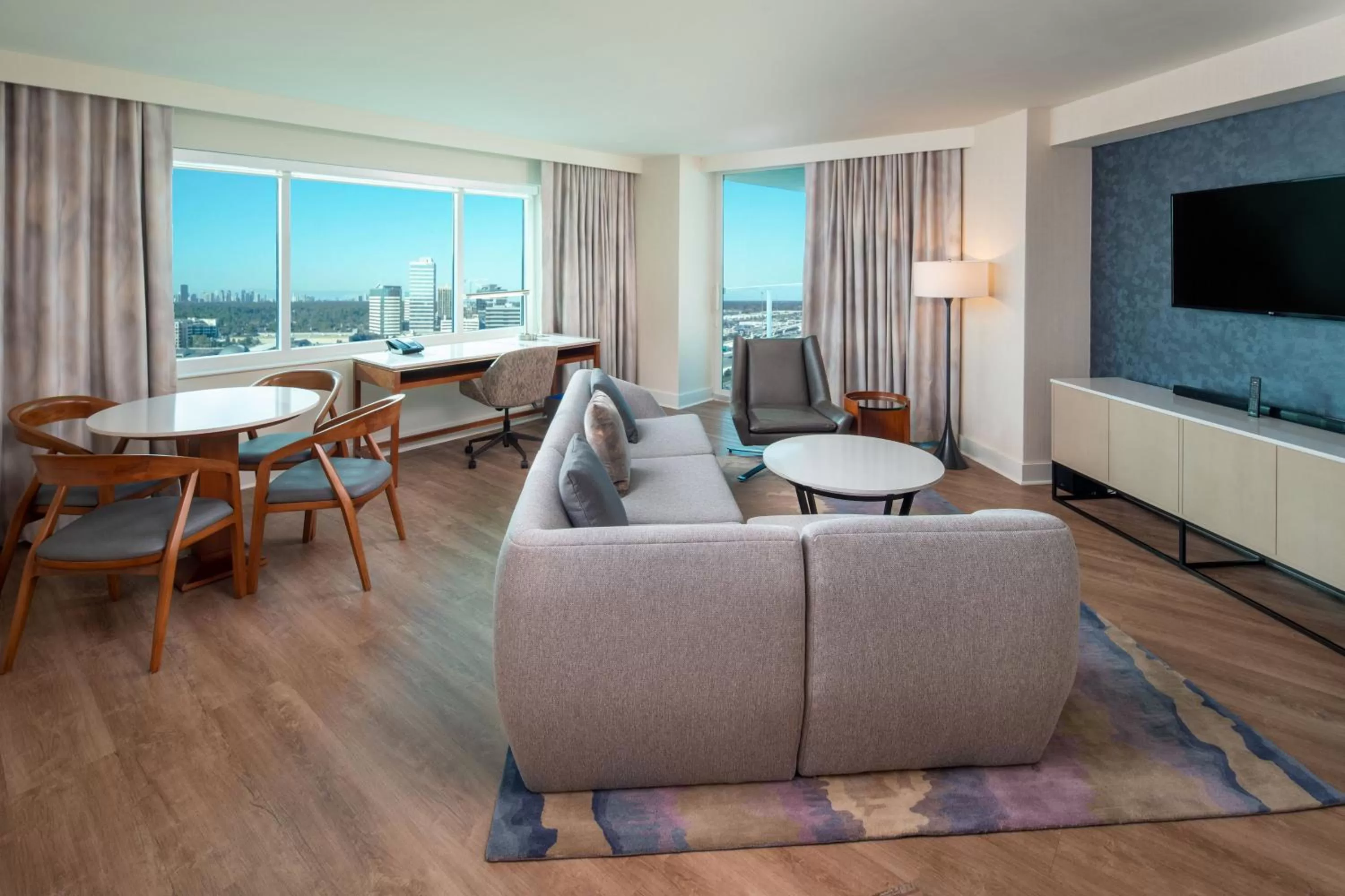 Living room in The Westin Houston, Memorial City