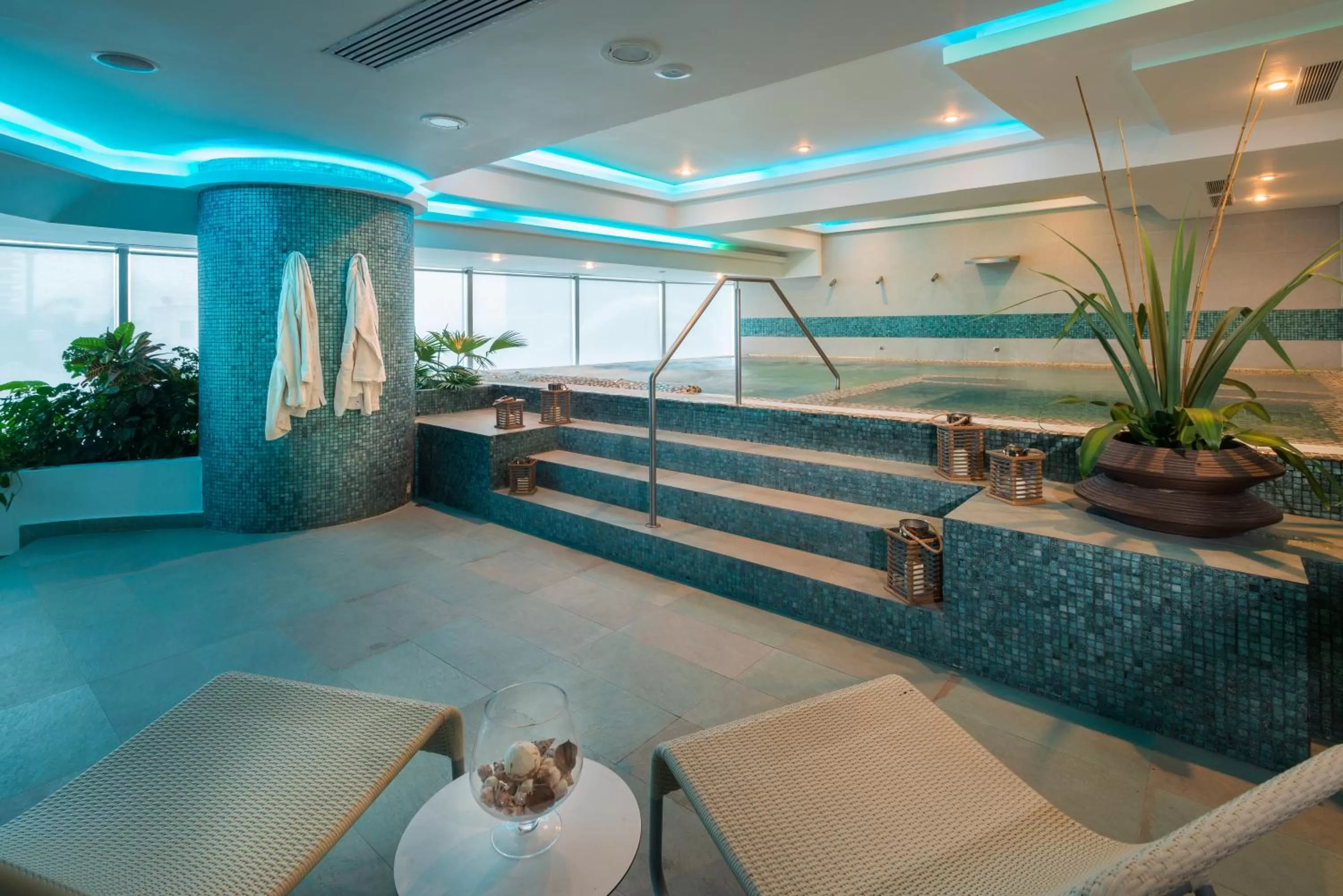 Hot Tub in Hotel Las Americas Casa de Playa