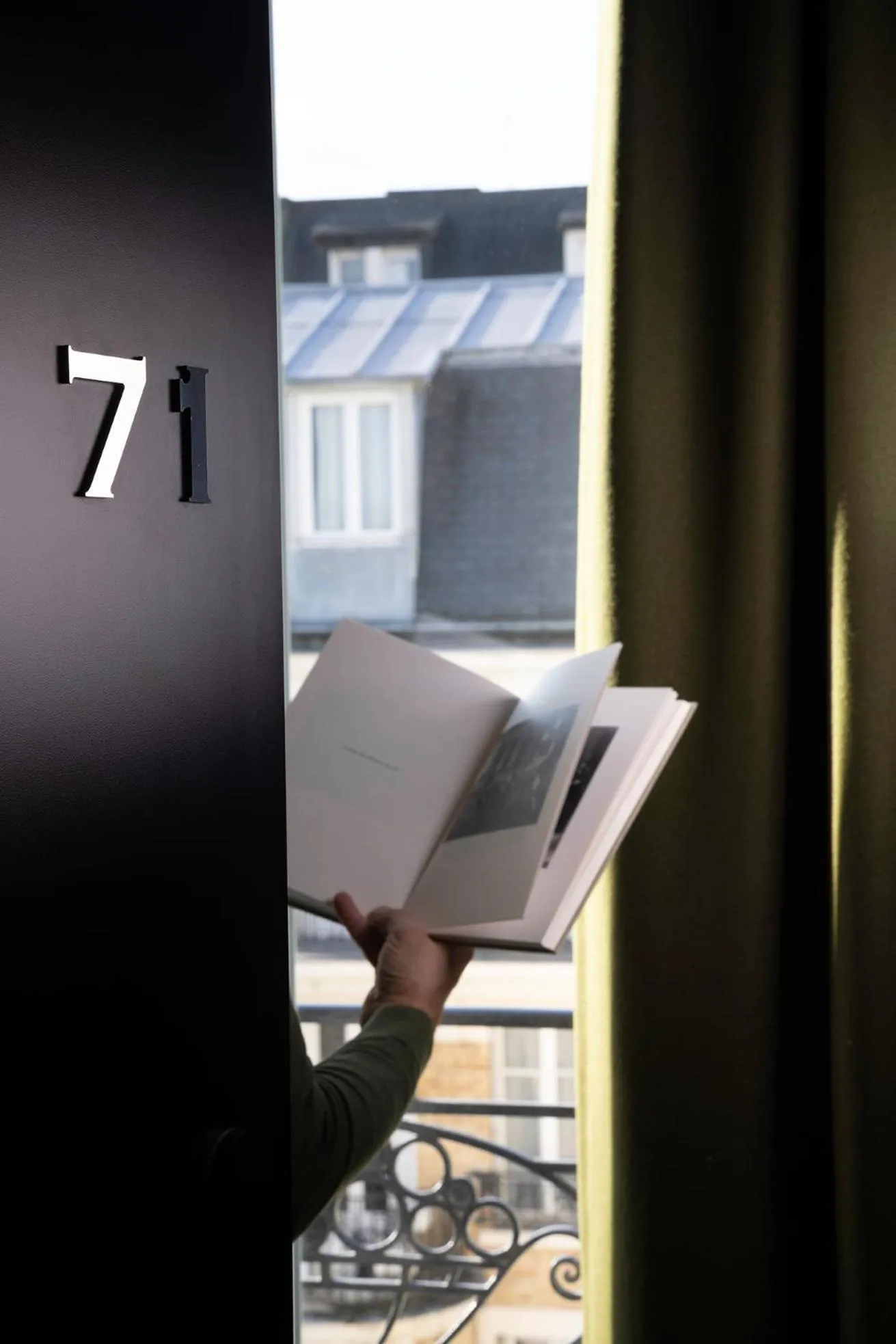 Decorative detail in Hôtel du Home Moderne