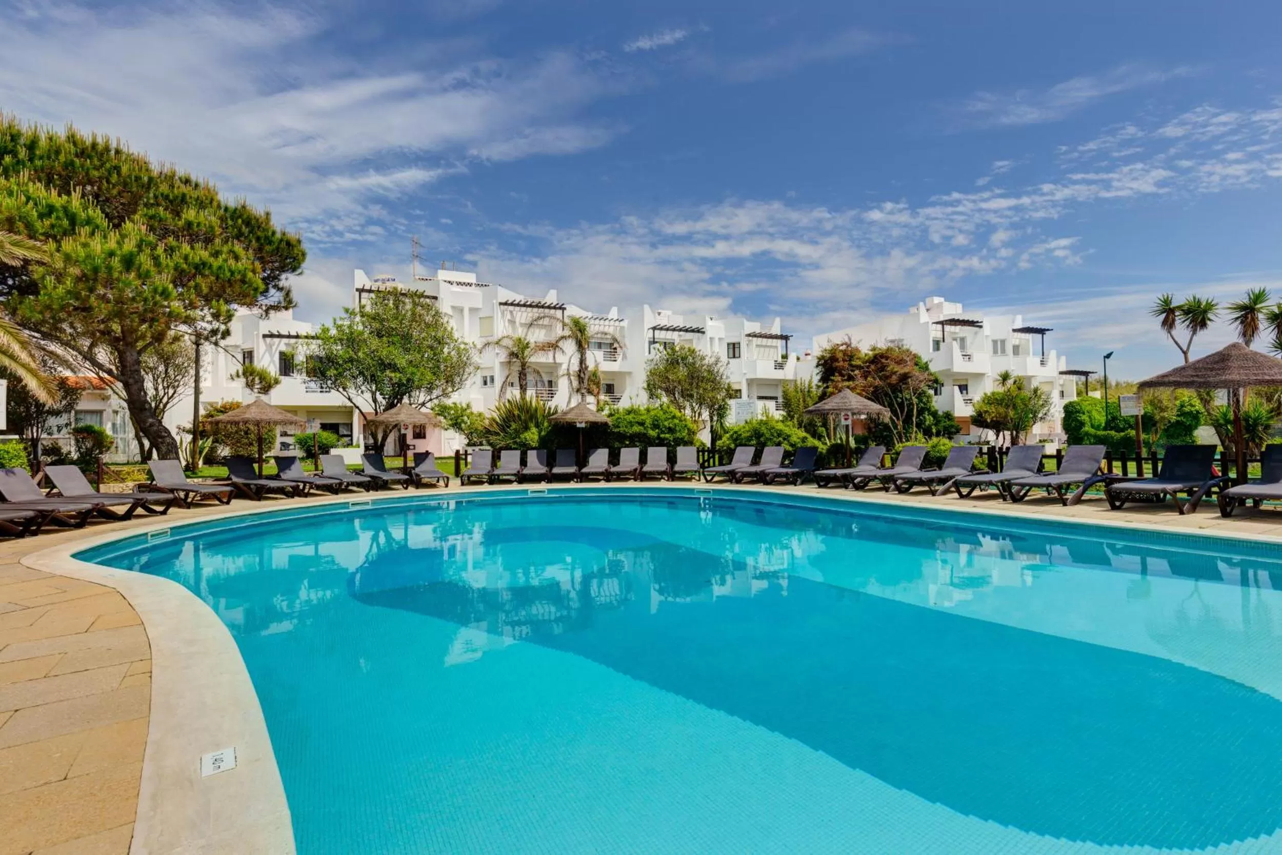 Swimming pool in Penthouse with rooftop pool - Duna Parque Resorts & Hotels