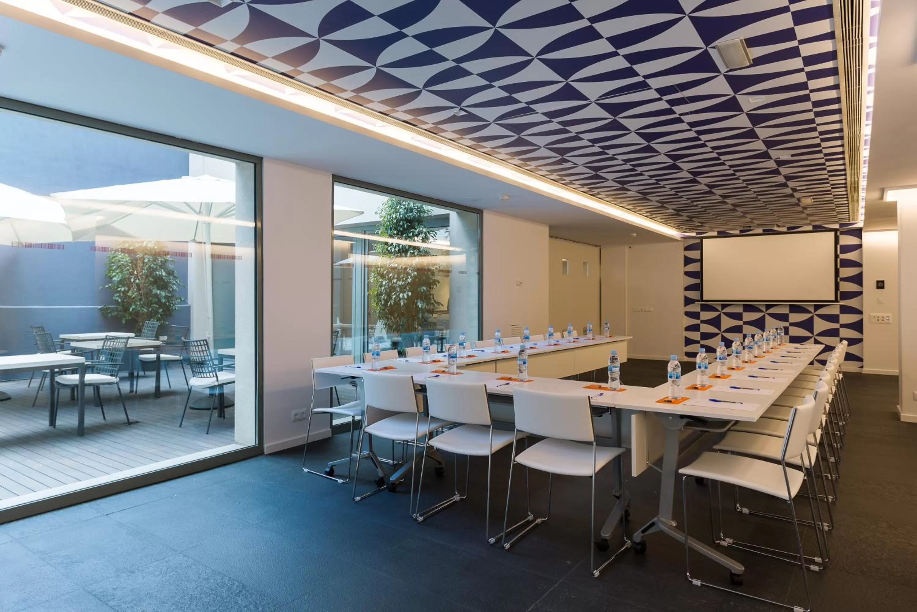 Meeting/conference room in Room Mate Carla, Barcelona