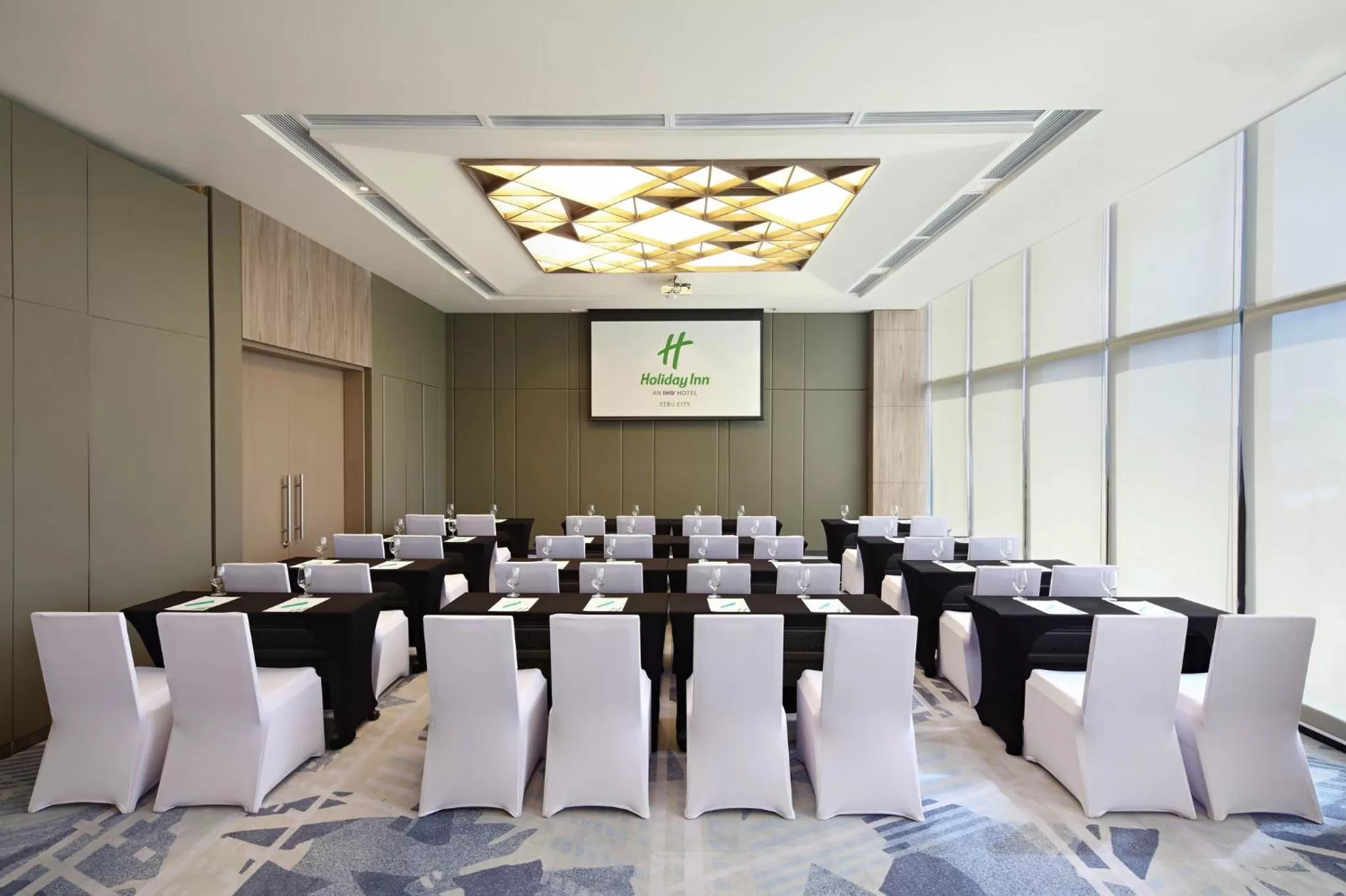 Meeting/conference room in Holiday Inn Cebu City by IHG