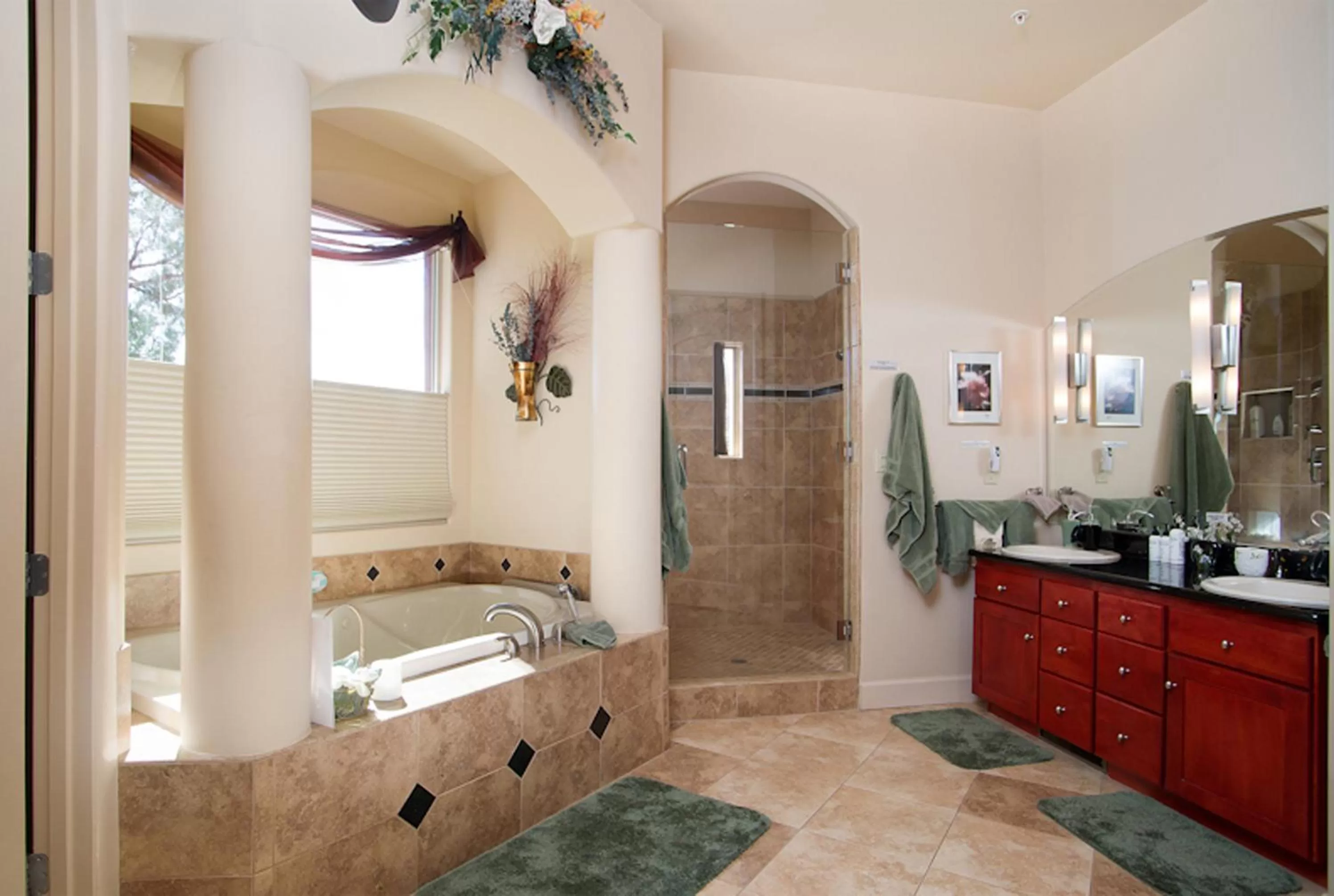 Bathroom in Sedona Cathedral Hideaway B&B & Spa