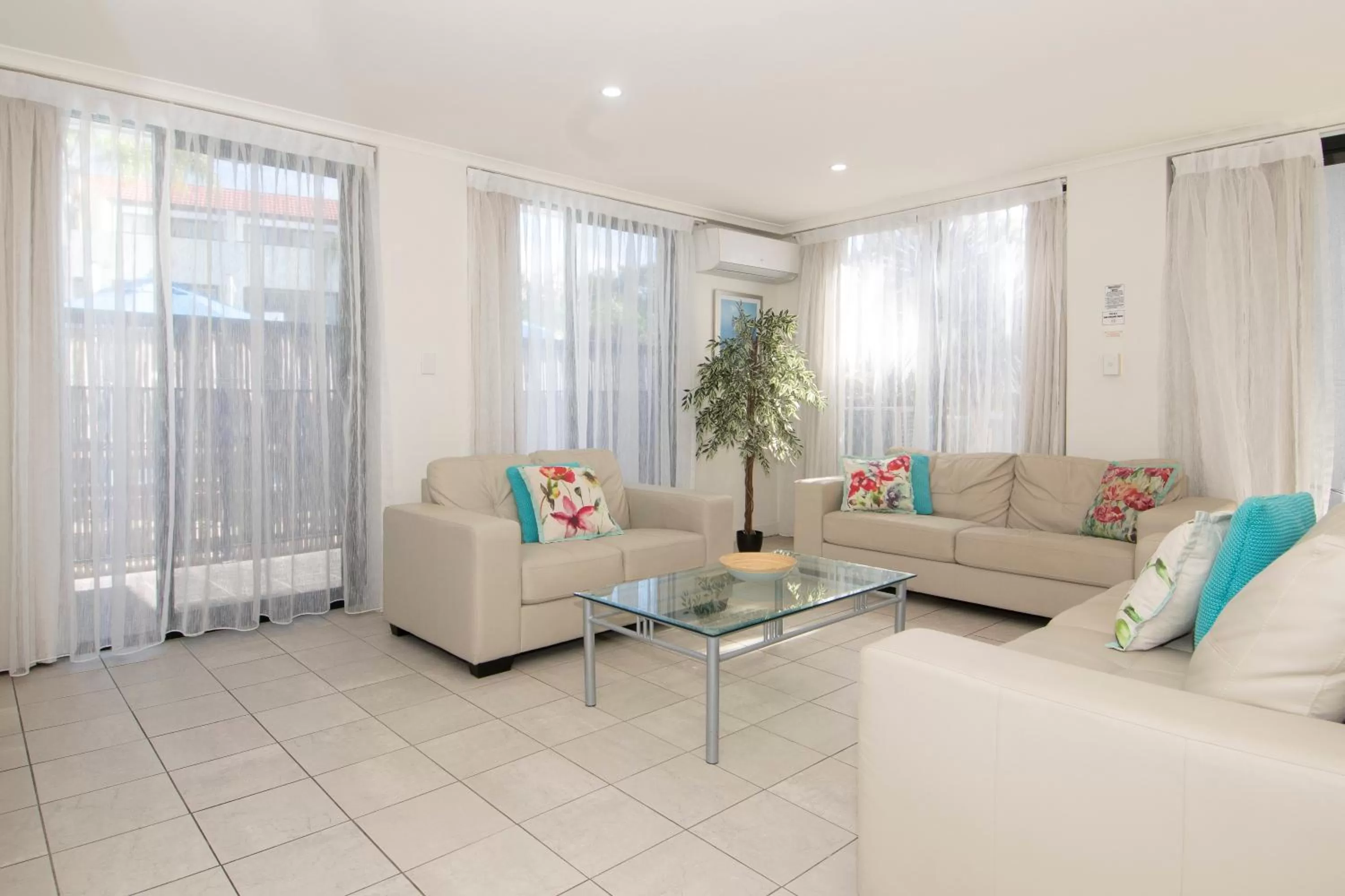 Living room in Terrigal Pacific Coastal Retreat