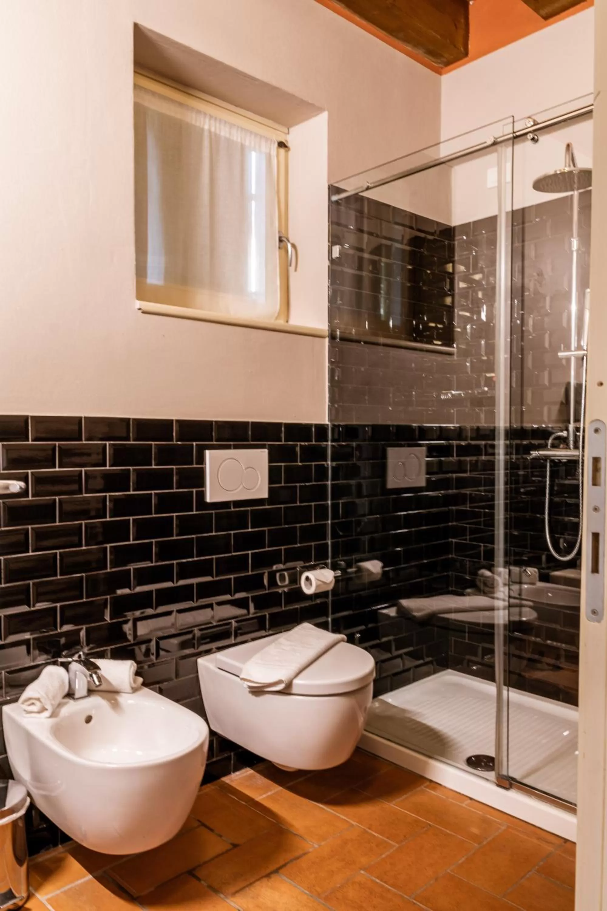 Bathroom in Classique