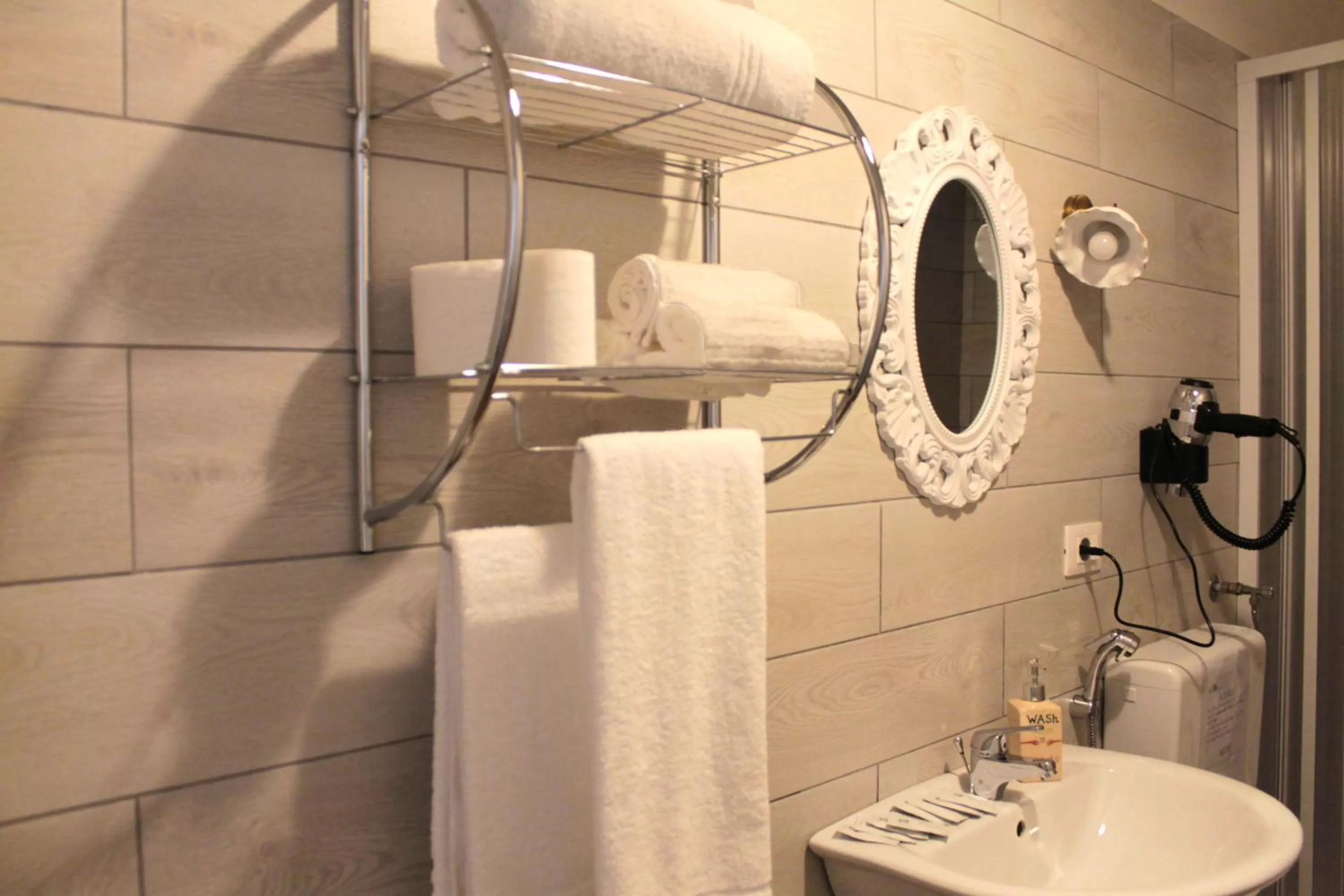 Bathroom in Vesuviane 'E Belle 'Mbriane B&B