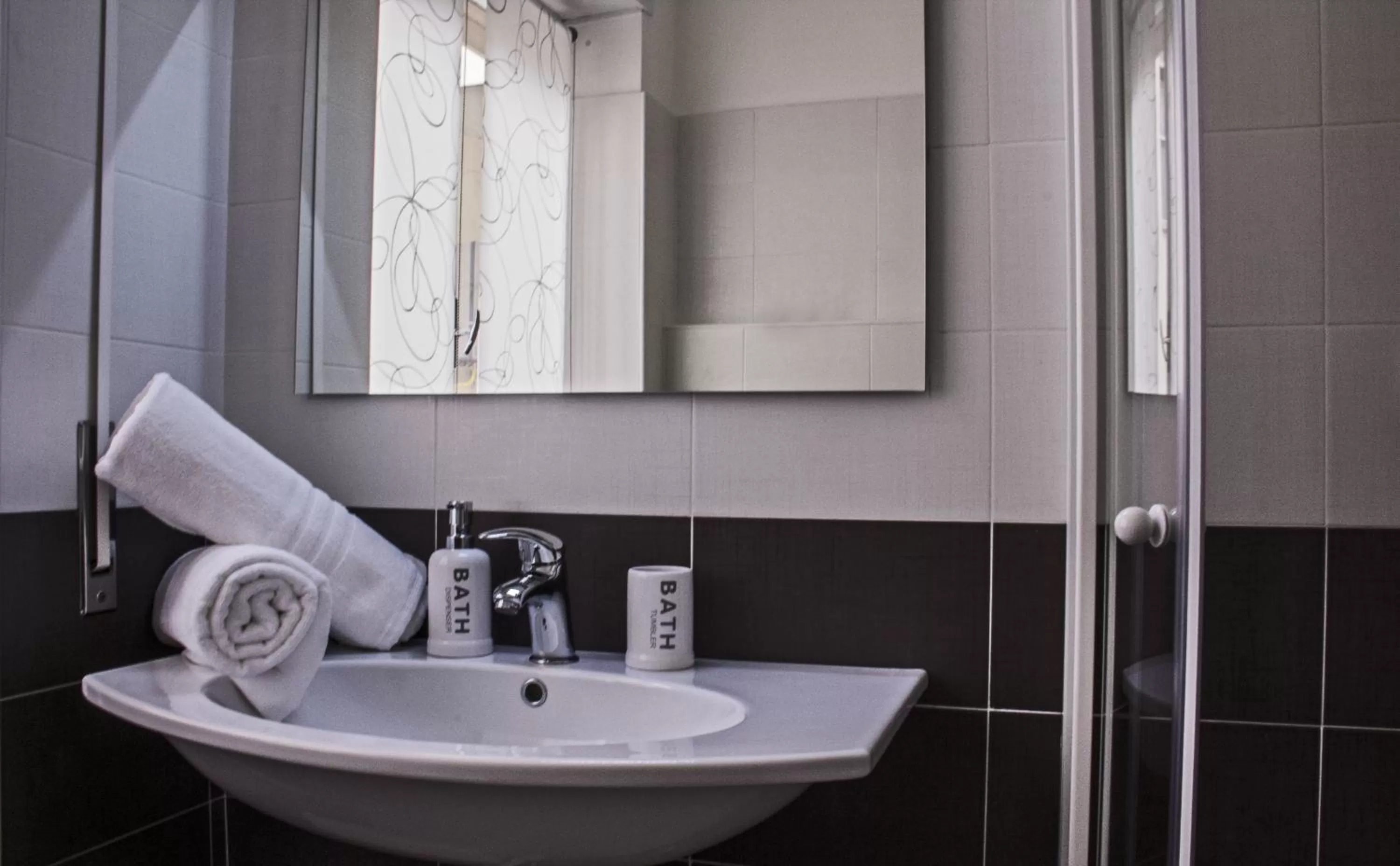 Bathroom in Domus Raffaello
