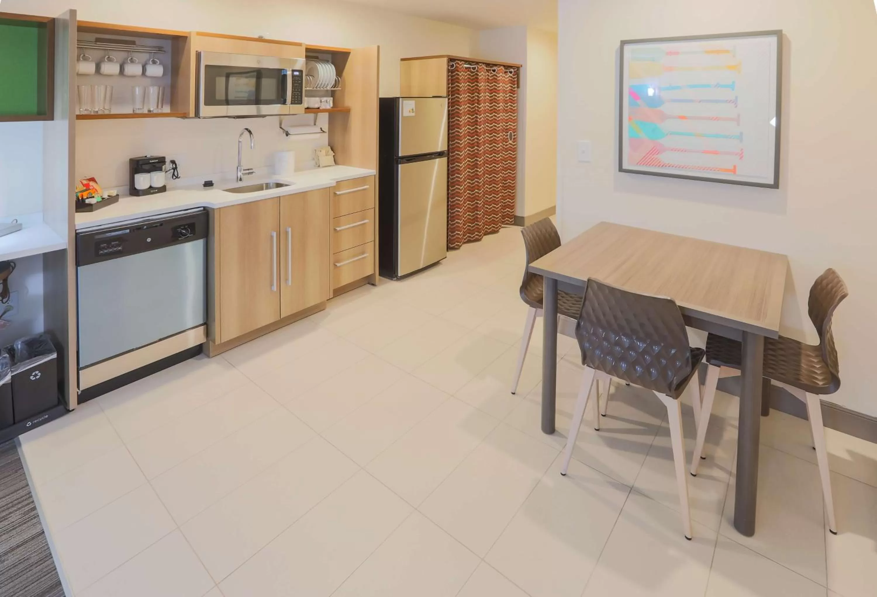 Kitchen or kitchenette in Home2 Suites By Hilton Cumming Atlanta, Ga