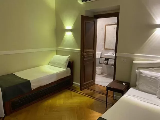 Bed in La Residenza del Sole al Pantheon