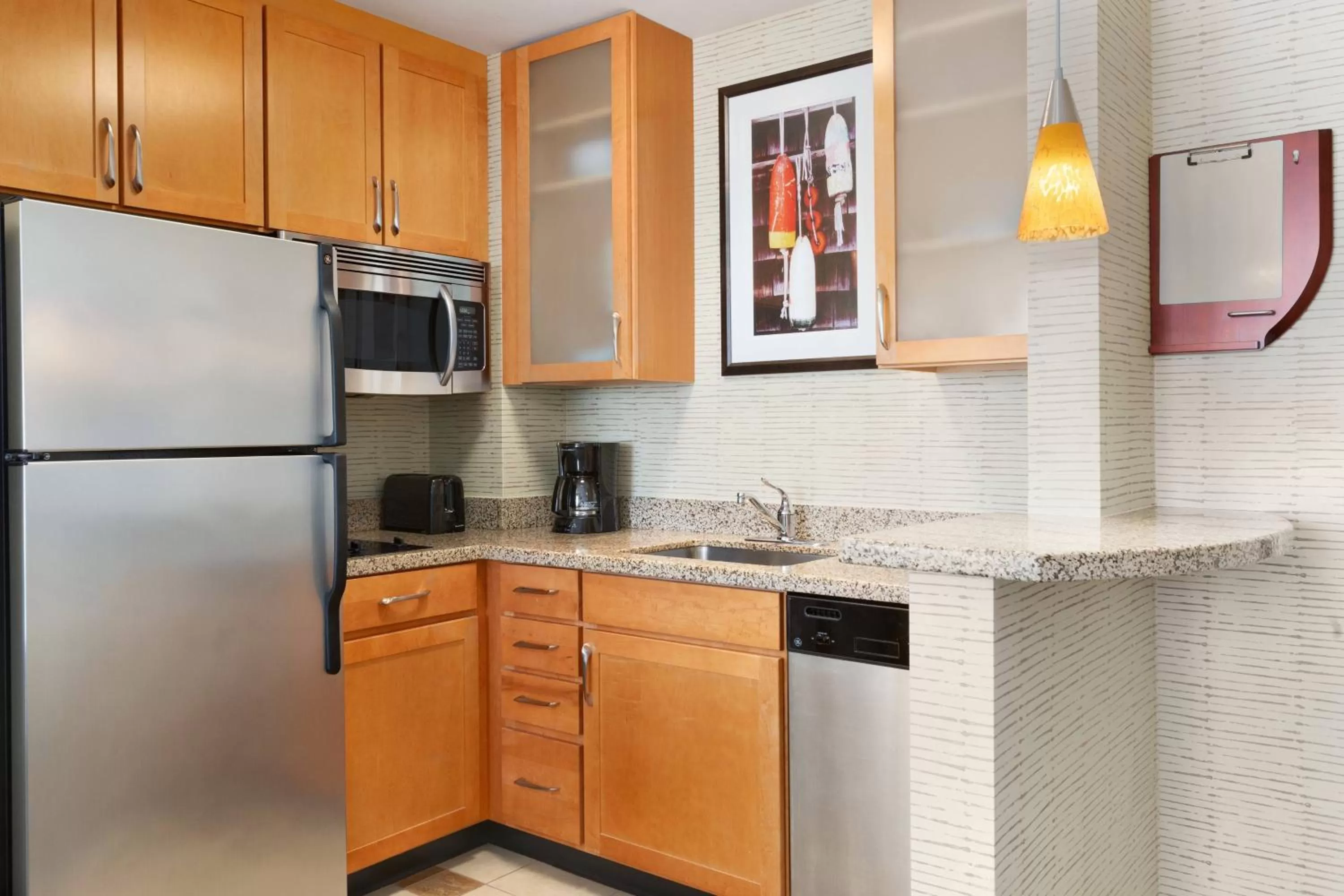 Kitchen or kitchenette in Residence Inn by Marriott Portland Downtown Waterfront