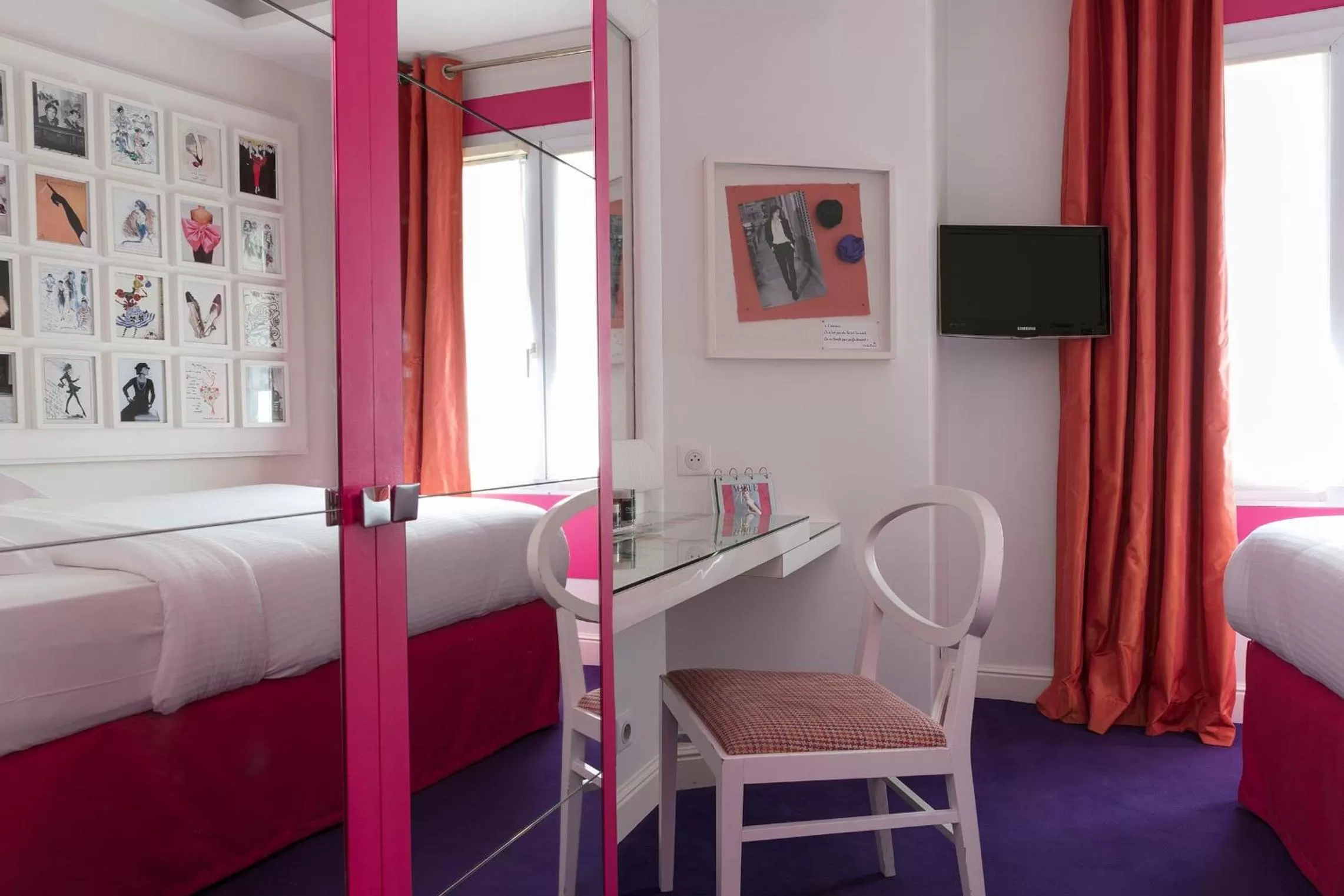 Bathroom, Bed in Petit Madeleine Hôtel