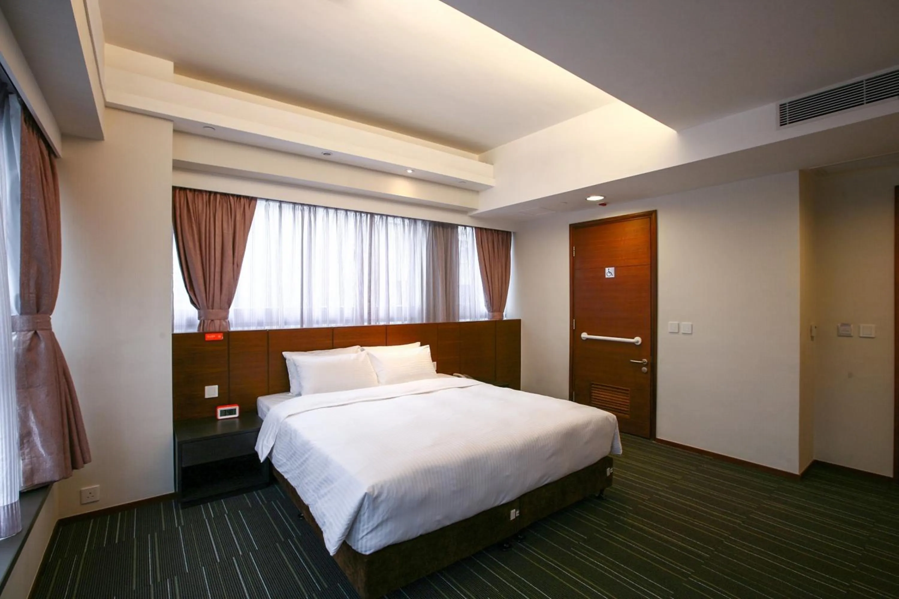 Photo of the whole room, Bed in Le Prabelle Hotel