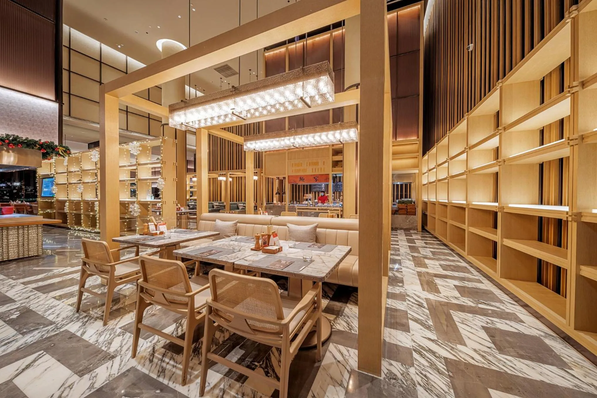 Restaurant/places to eat in HUALUXE Nanjing Yangtze River