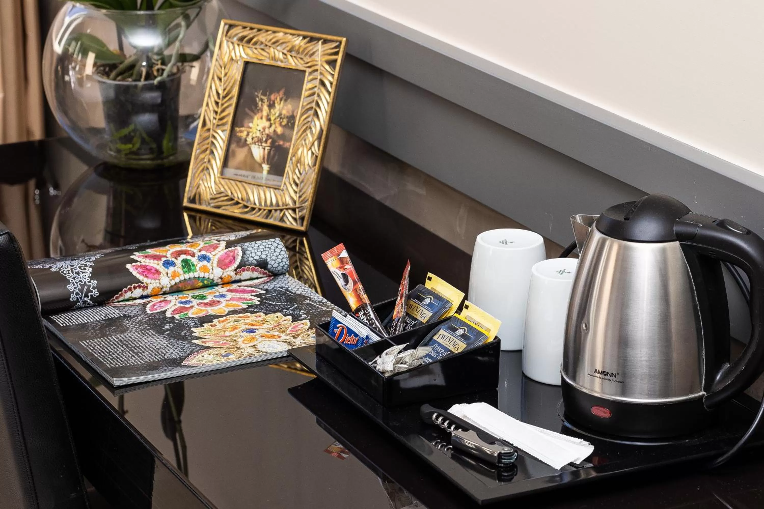 Coffee/tea facilities in Hotel Castellino Roma