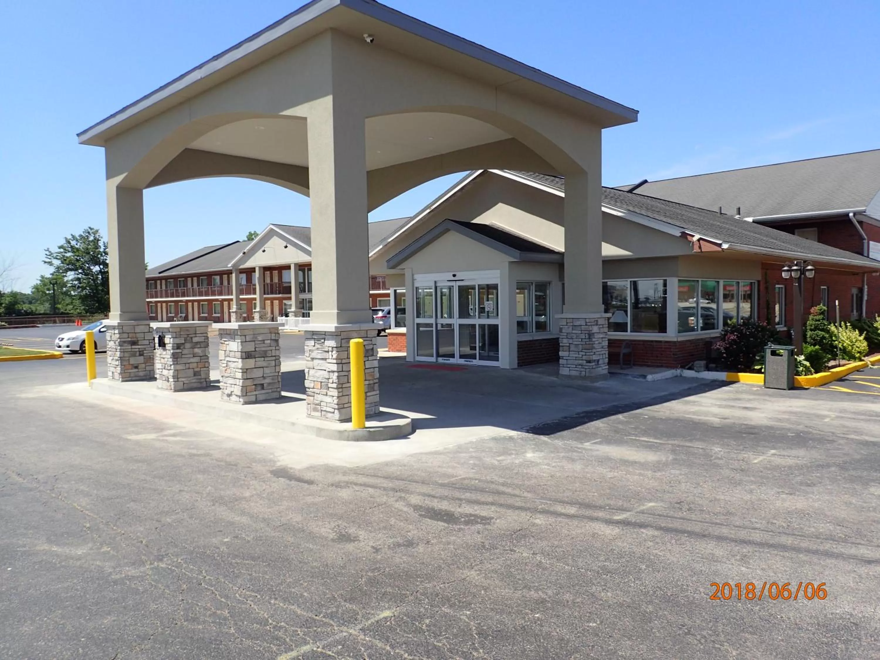 Facade/entrance in Baymont by Wyndham Effingham