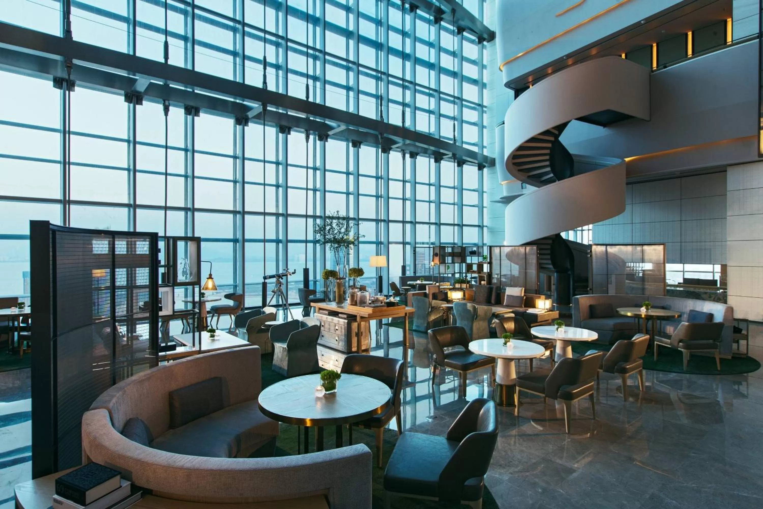 Lounge or bar in Shenzhen Marriott Hotel Nanshan