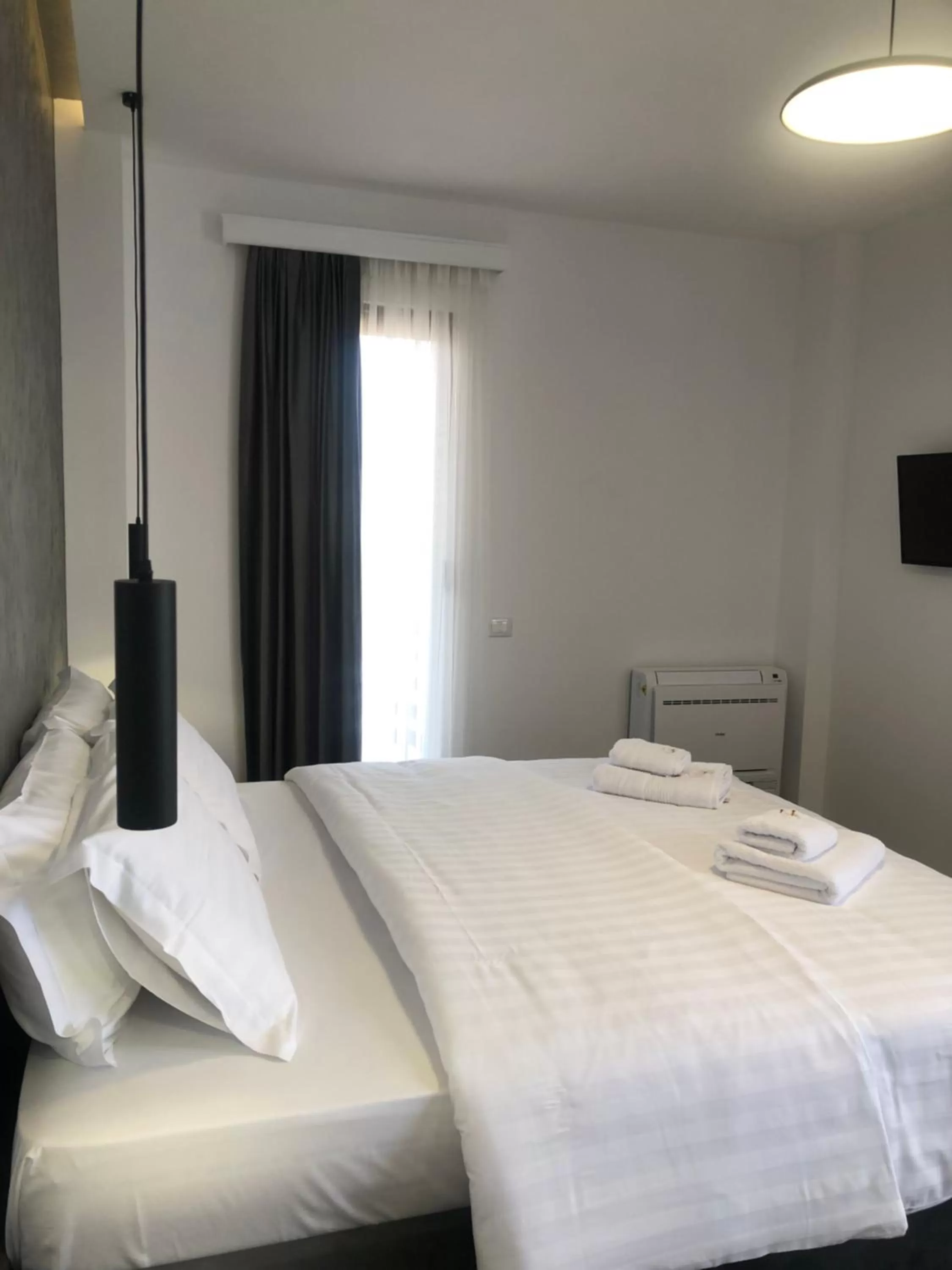 Bed in Grand Hotel Pogradec