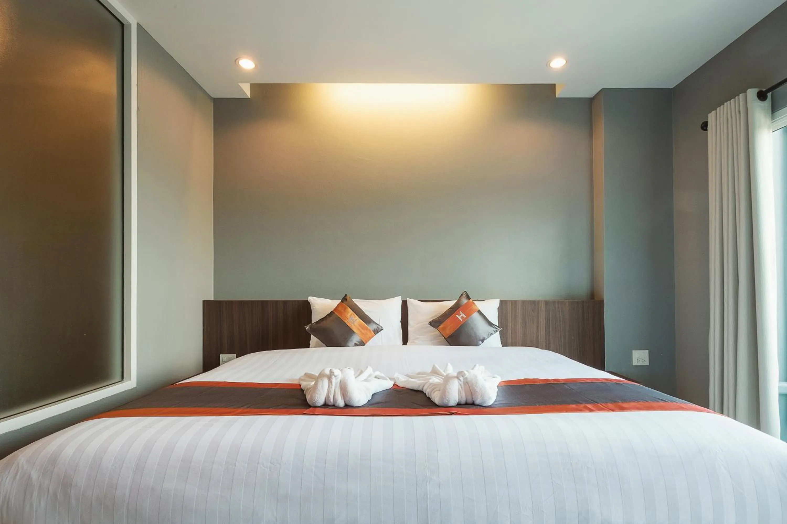 Bed in Hansanan Hotel