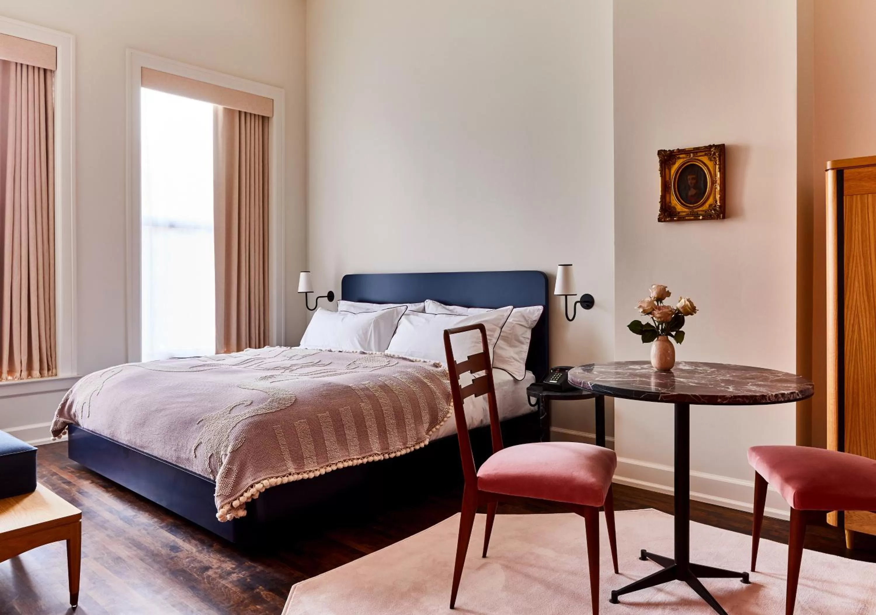 Photo of the whole room, Bed in The Siren Hotel, an Ash Hotel