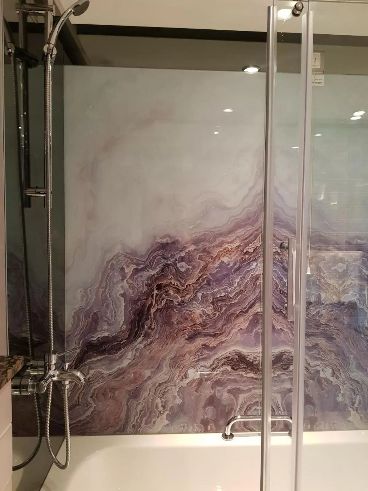 Shower in Rosslyn Central Park Hotel Sofia