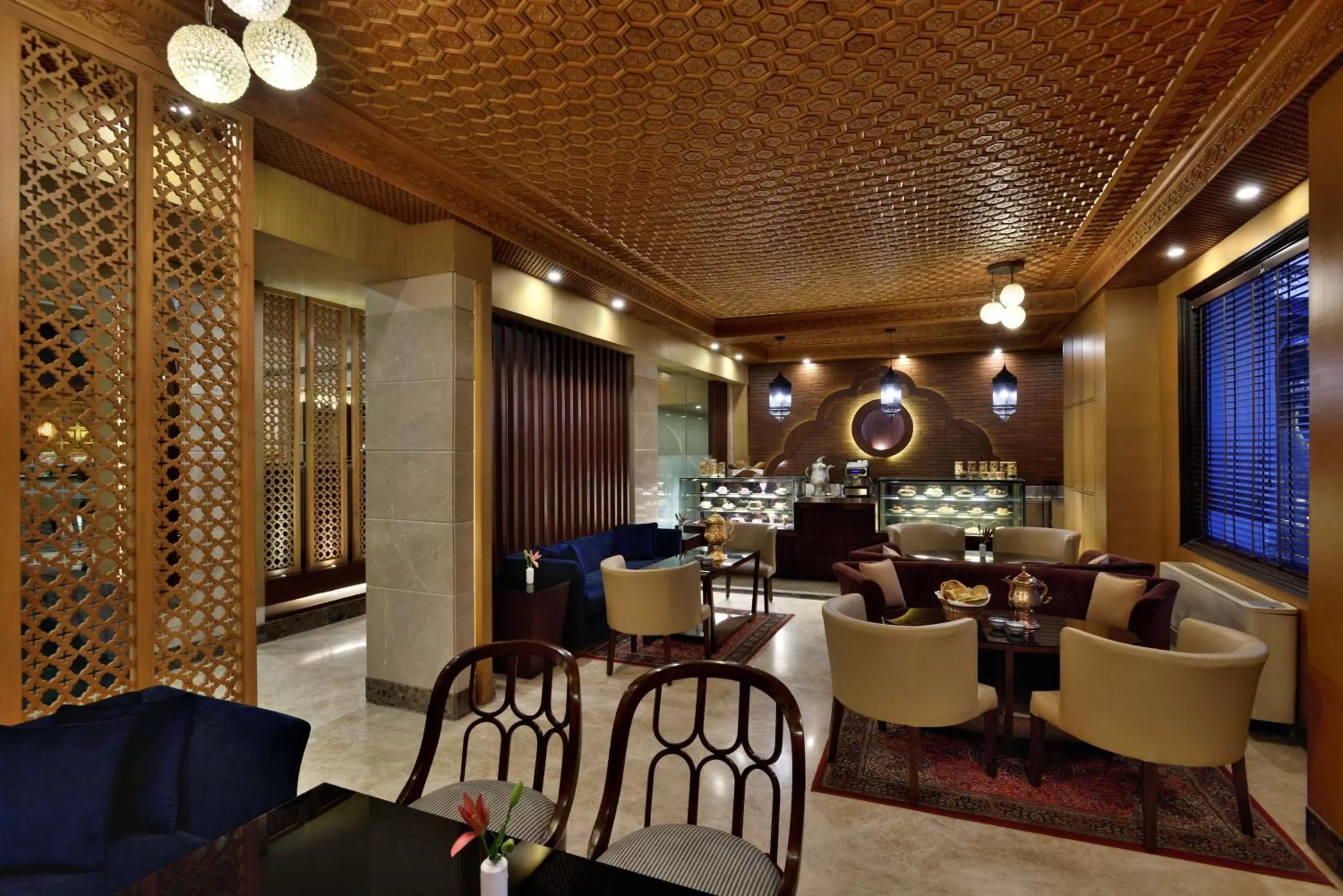 Lounge or bar in Radisson Srinagar