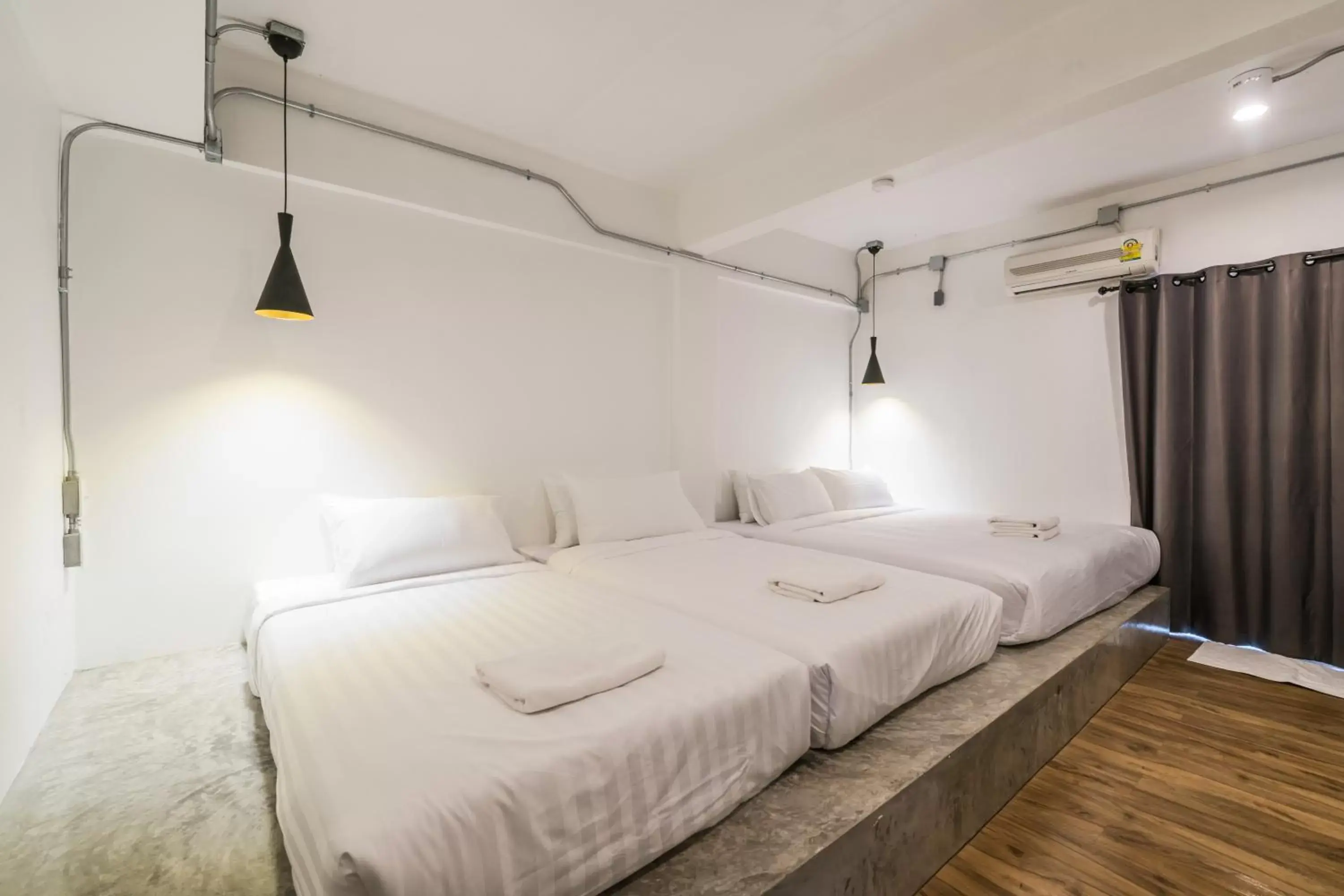 Standard Quadruple Room in Your Space Hotel Prasingh Standard Quadruple Room in Your Space Hotel Prasingh