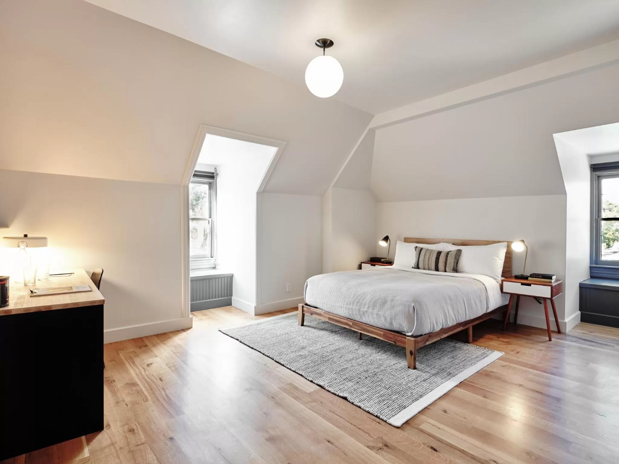 Bed in Thatcher Hotel