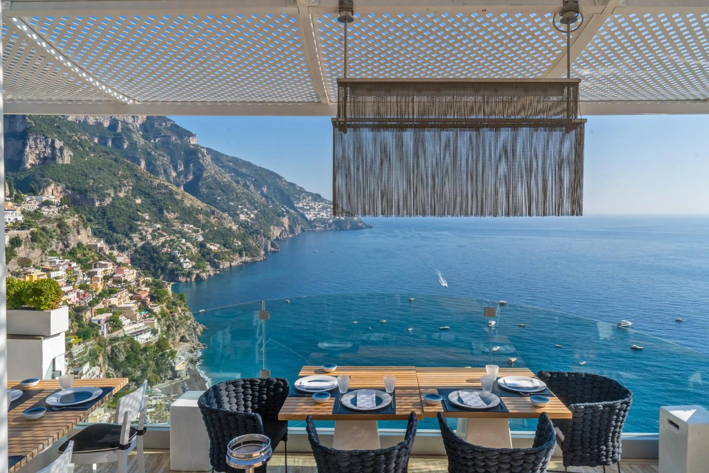 Restaurant/places to eat in Hotel Villa Franca