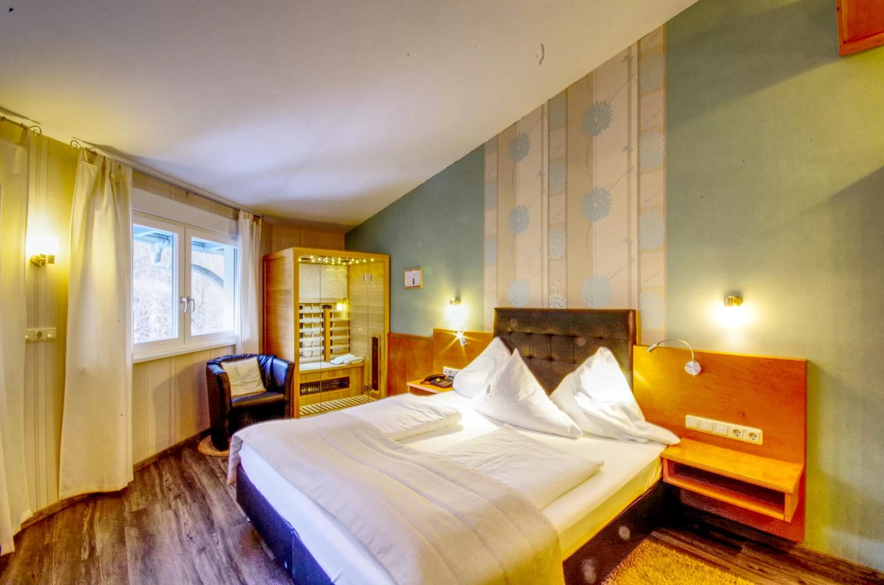 Bedroom, Bed in Hotel Jakob