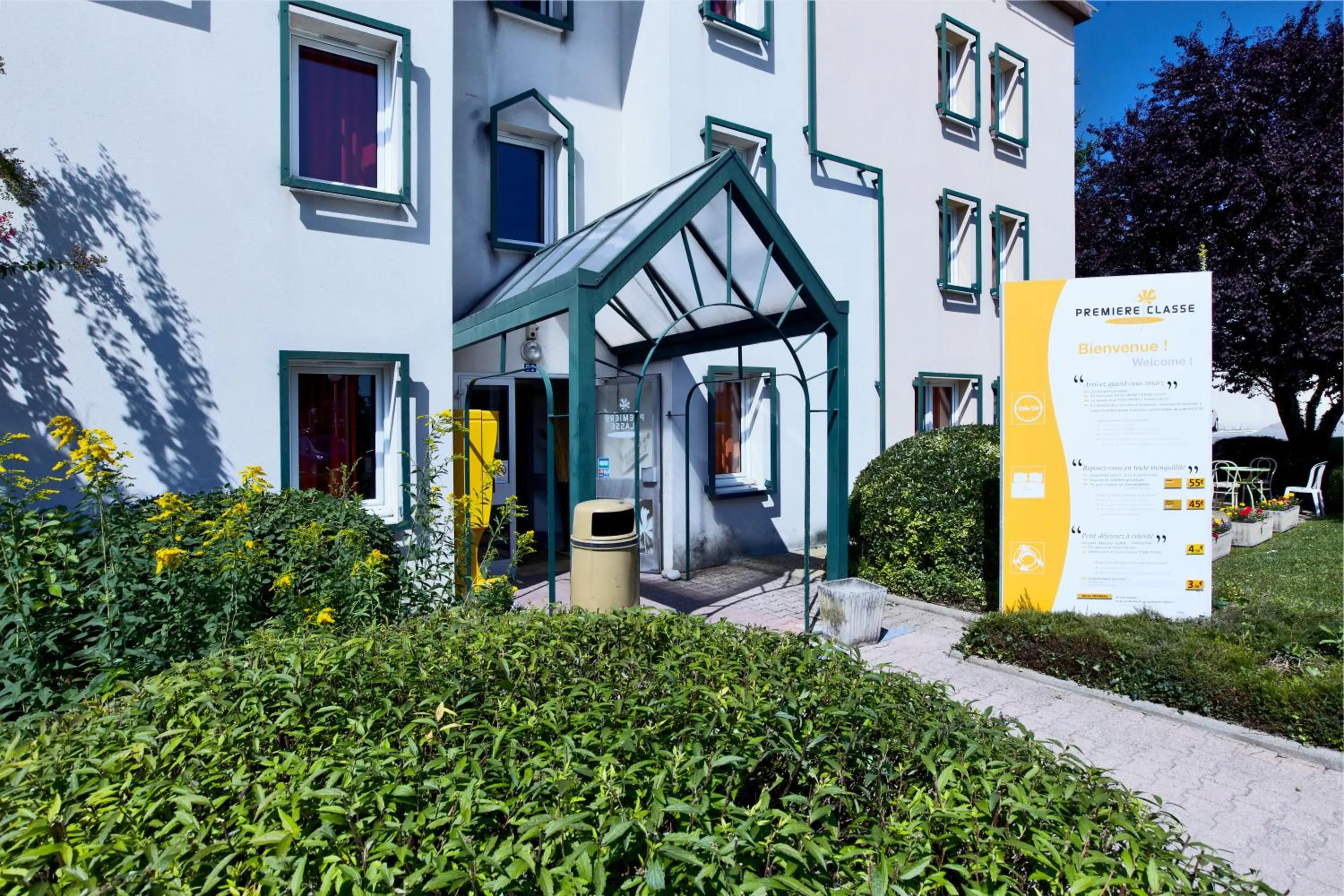 Property building in Premiere Classe Geneve - Saint Genis Pouilly