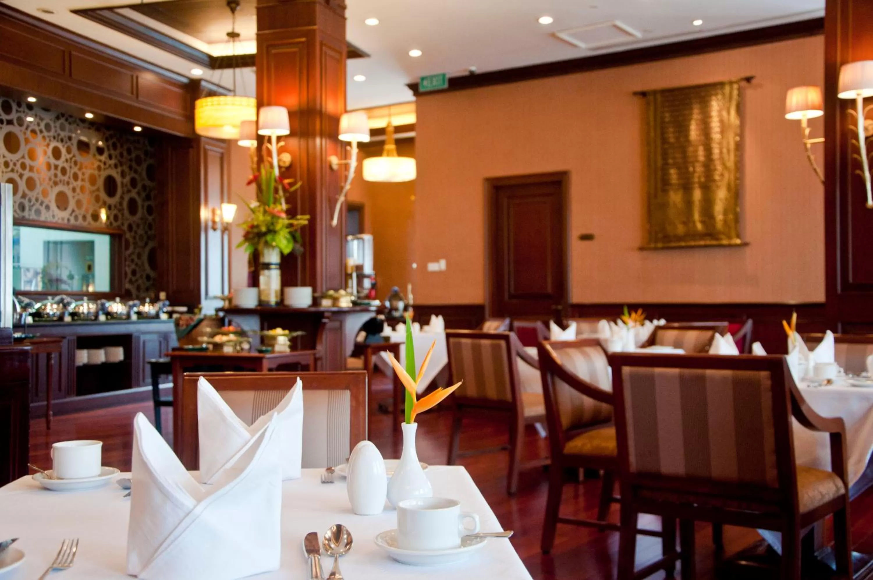 Restaurant/places to eat in Hotel Majapahit Surabaya MGallery