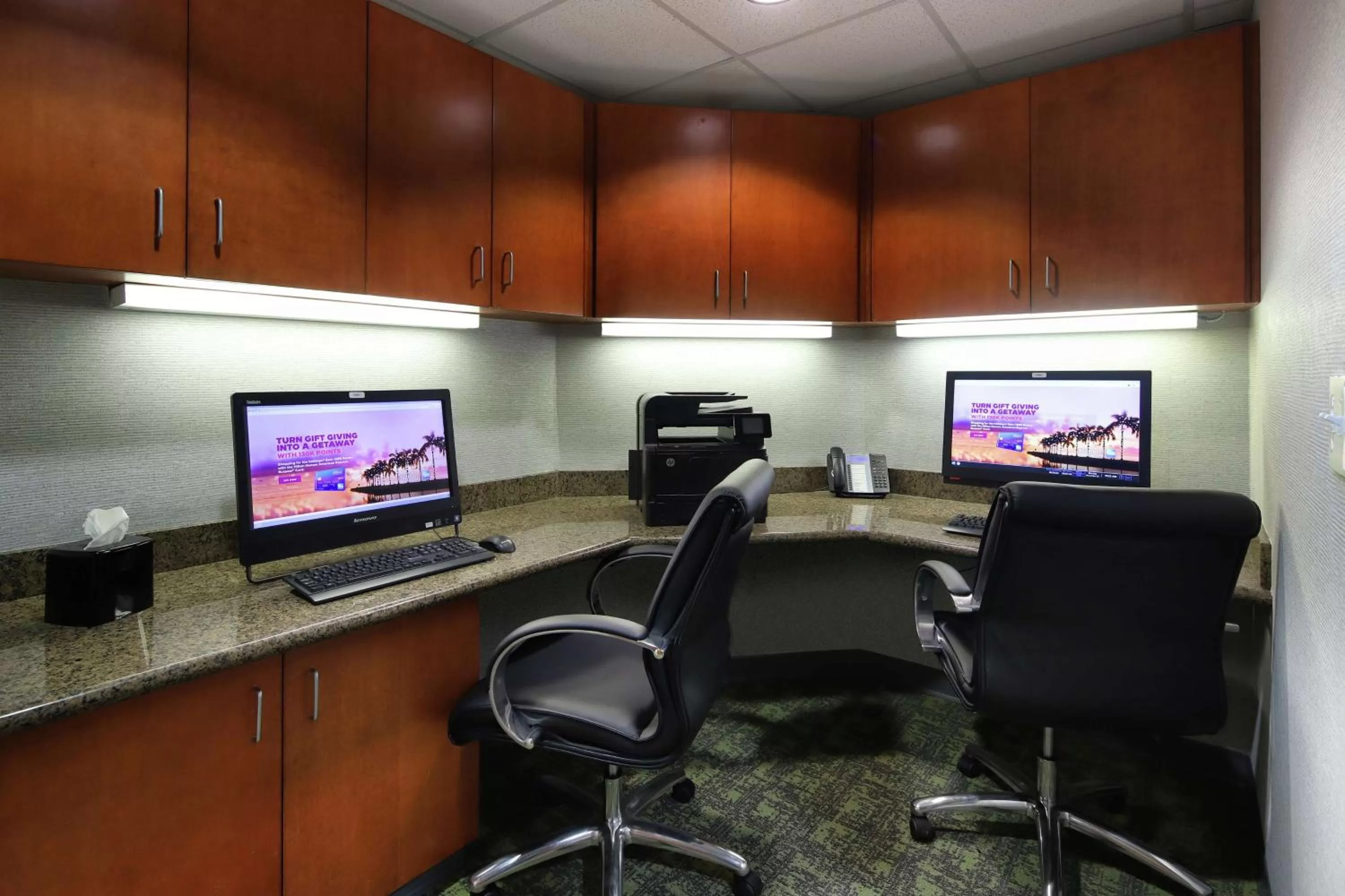 Business facilities in Hampton Inn & Suites Tucson East