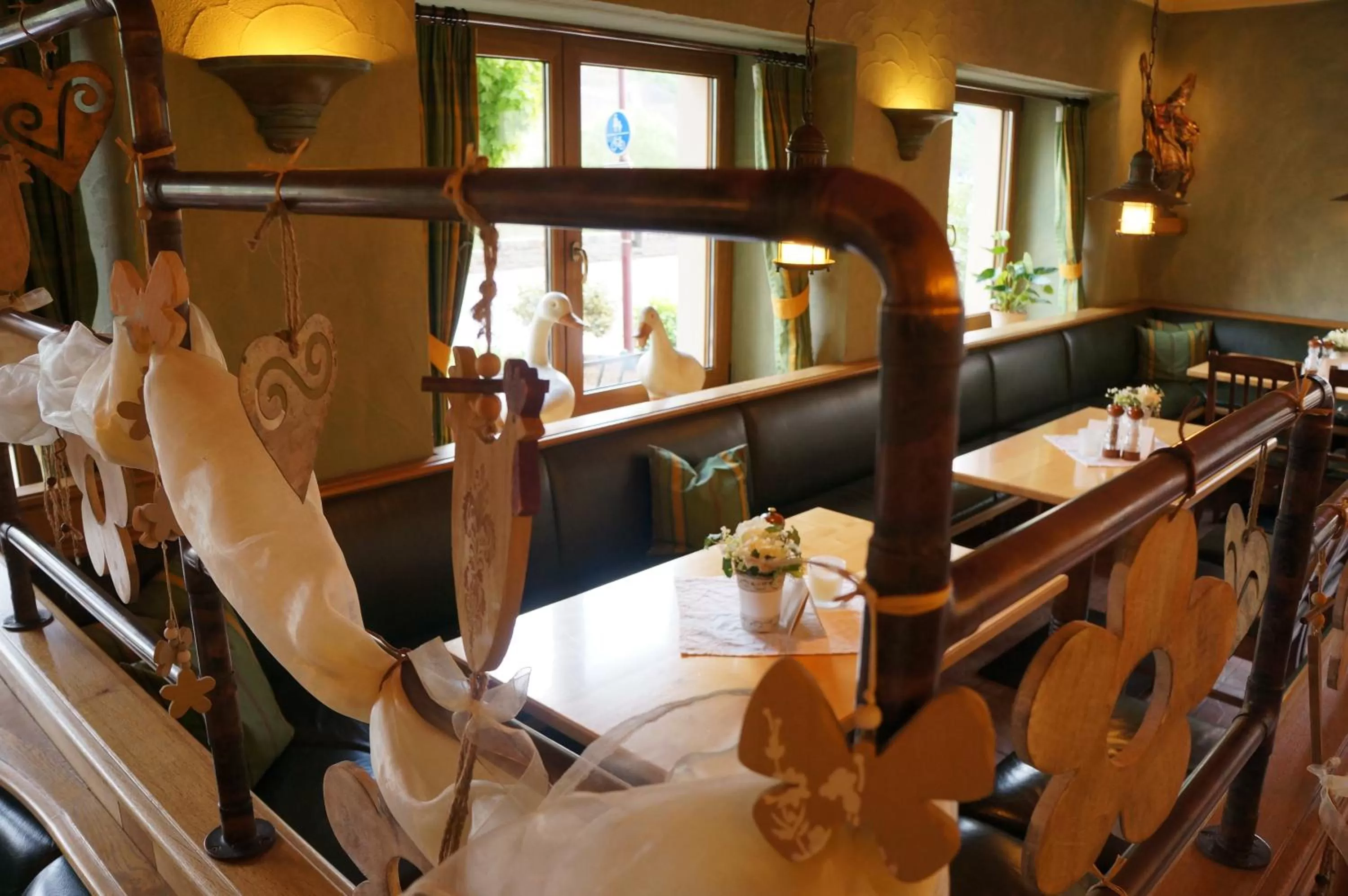 Lounge or bar in Moselhotel & Restaurant Zur Traube GmbH