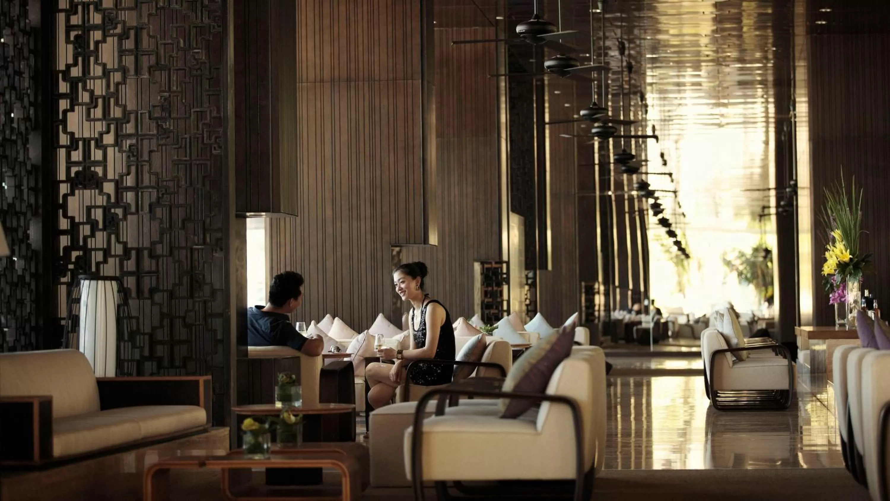 Lounge or bar in InterContinental Sanya Resort by IHG